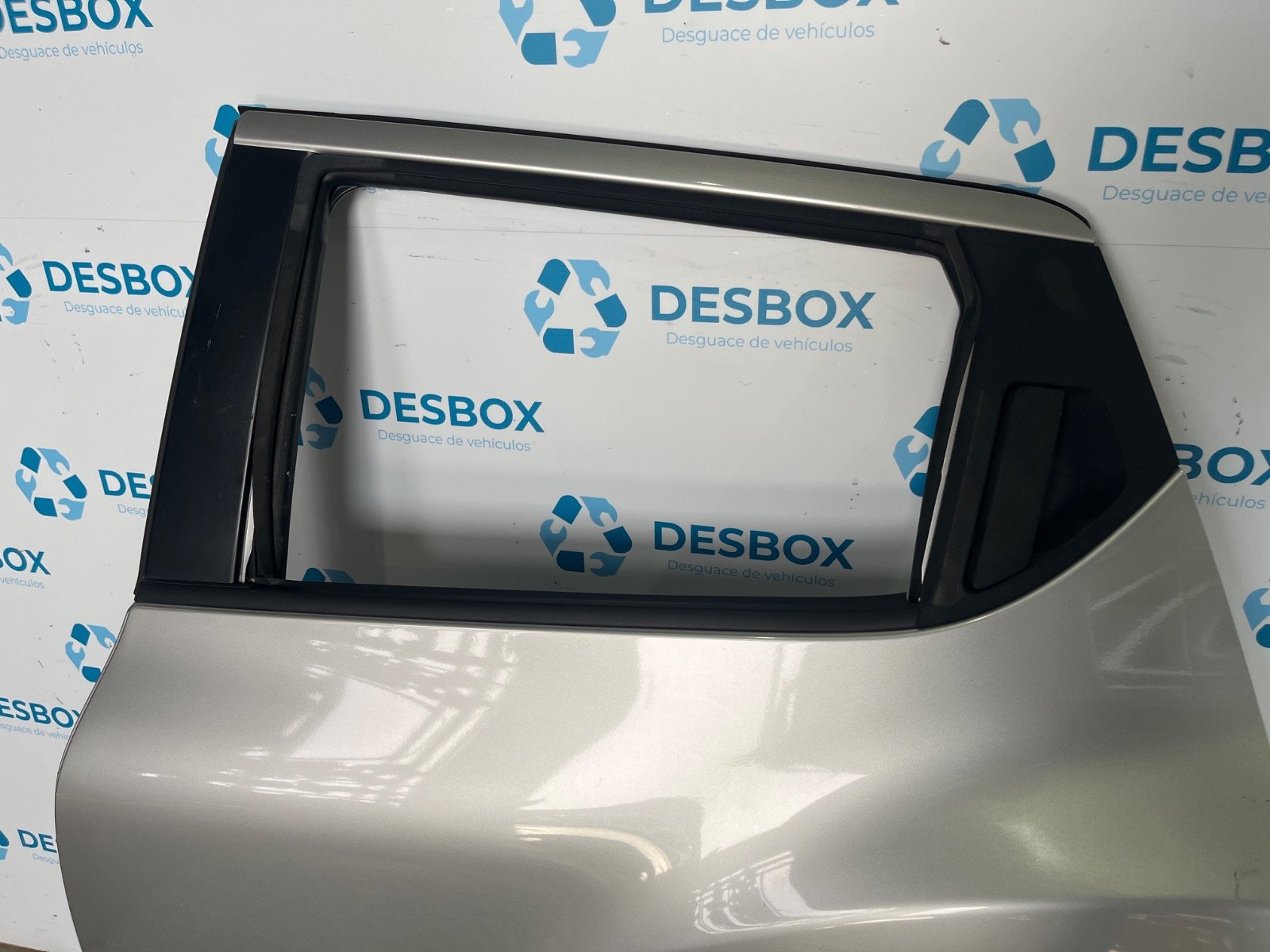 PUERTA TRASERA IZQUIERDA NISSAN JUKE (F15) - recambio desguace - vista 3