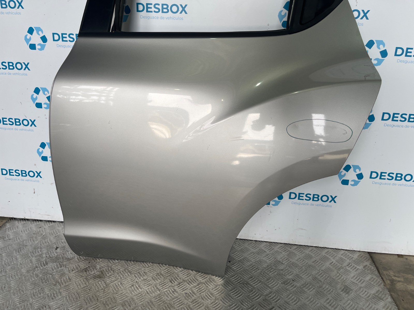 PUERTA TRASERA IZQUIERDA NISSAN JUKE (F15) - recambio desguace - vista 4