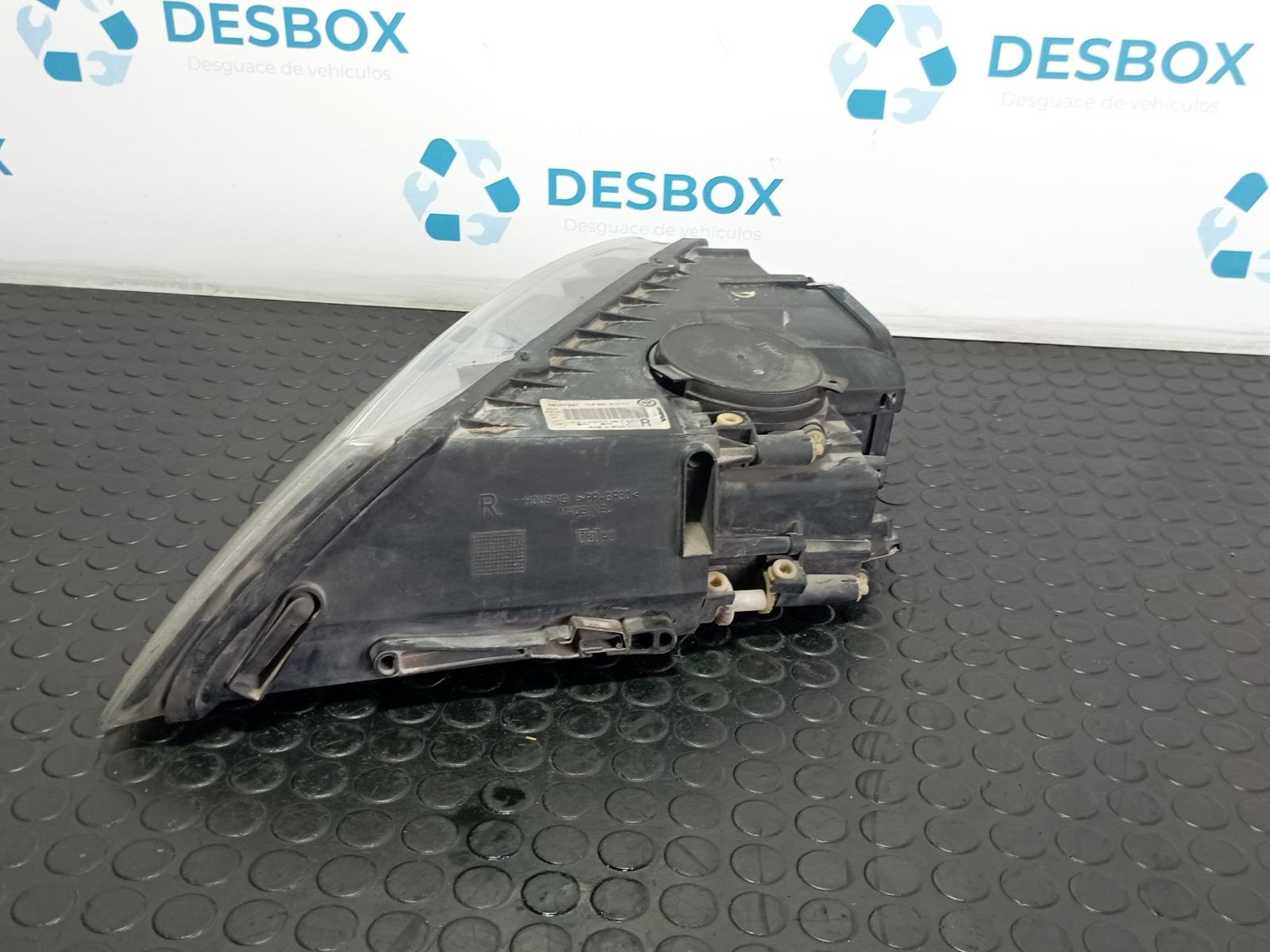 FARO DERECHO VOLKSWAGEN TOUAREG (7LA) - recambio desguace - vista 2