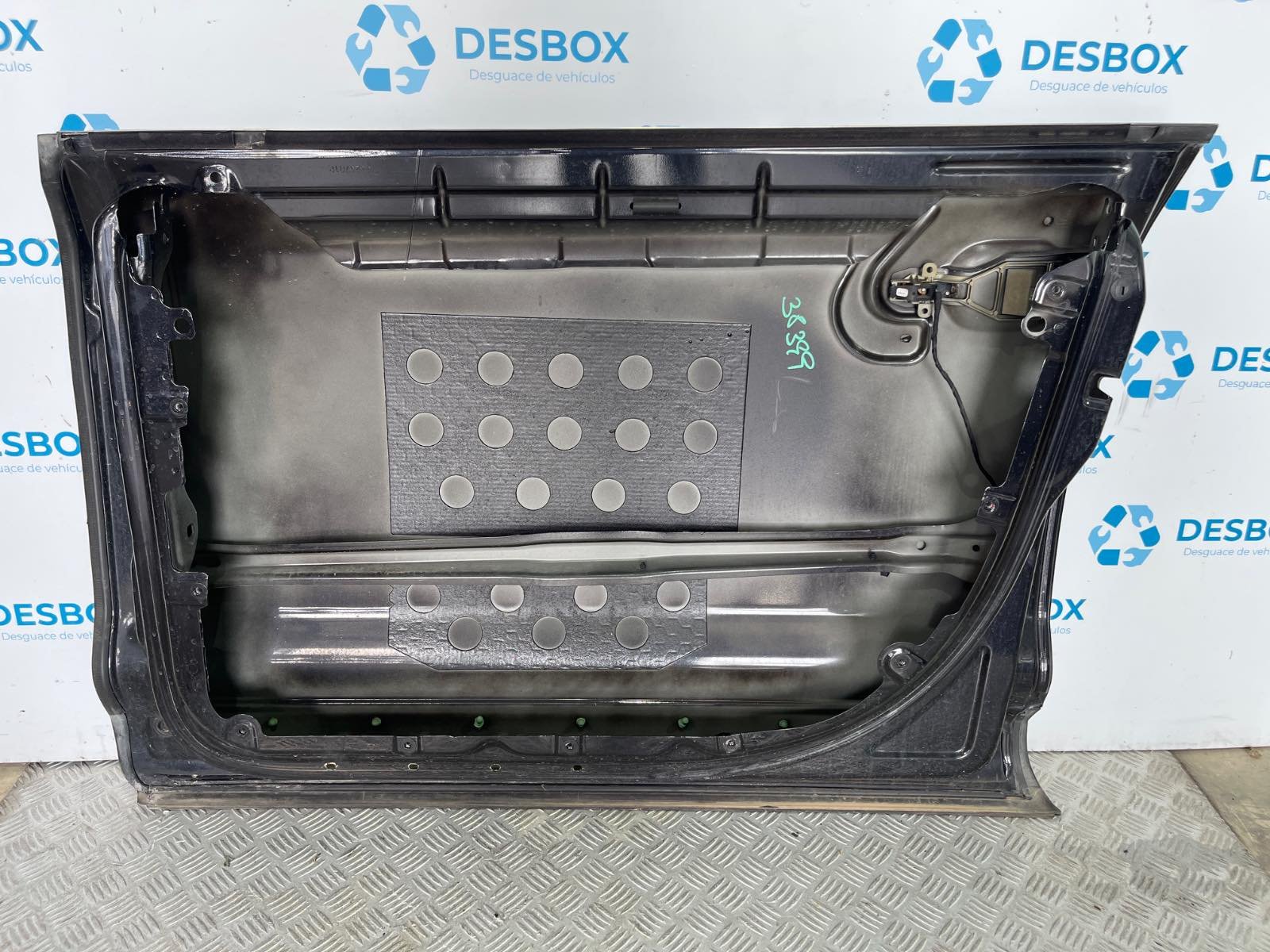 PUERTA DELANTERA DERECHA VOLKSWAGEN TOUAREG (7LA) - recambio desguace - vista 3