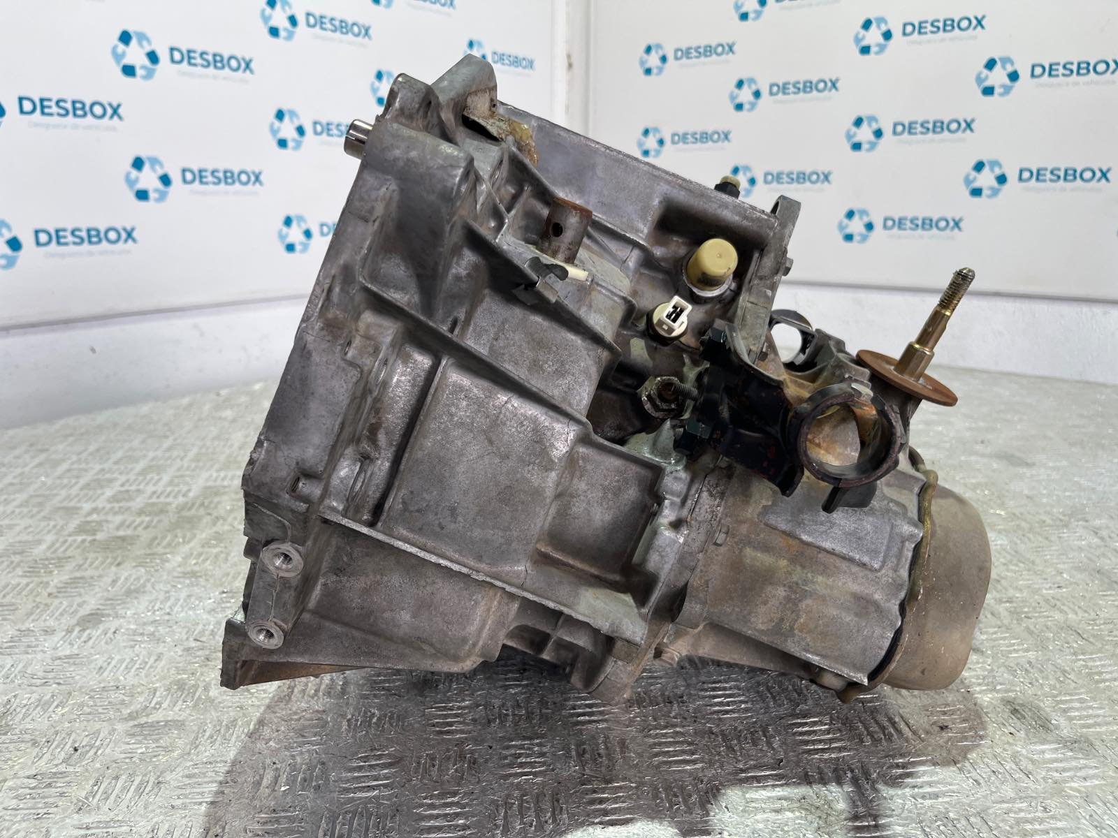 CAJA CAMBIOS PEUGEOT 306 Hatchback - recambio desguace - vista 3