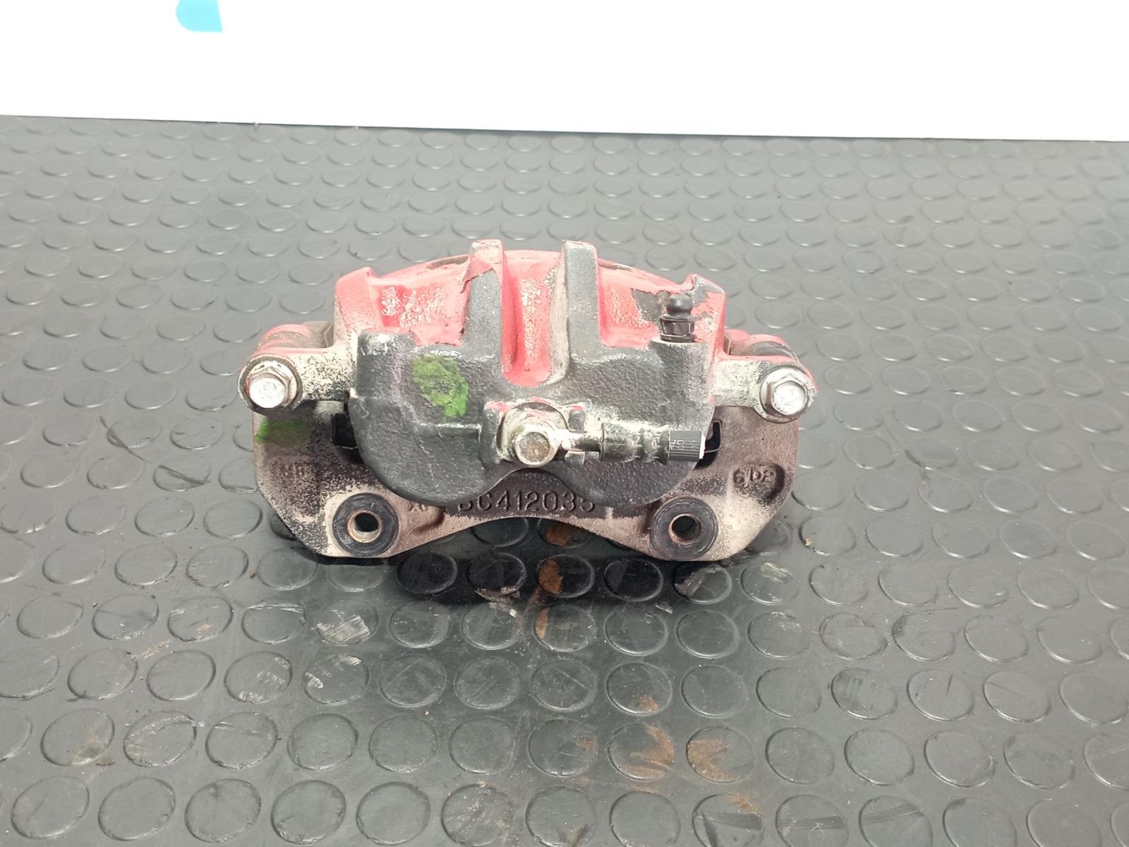PINZA DE FRENO DELANTERA DERECHA SSANGYONG REXTON - recambio desguace - vista 2