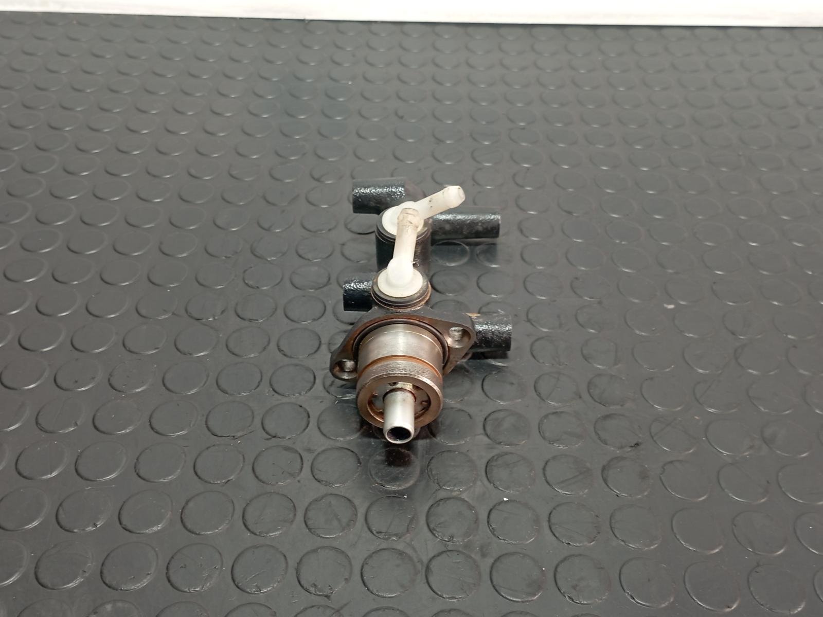 BOMBA FRENO PIAGGIO (VESPA) PORTER Caja/Chasis - recambio desguace