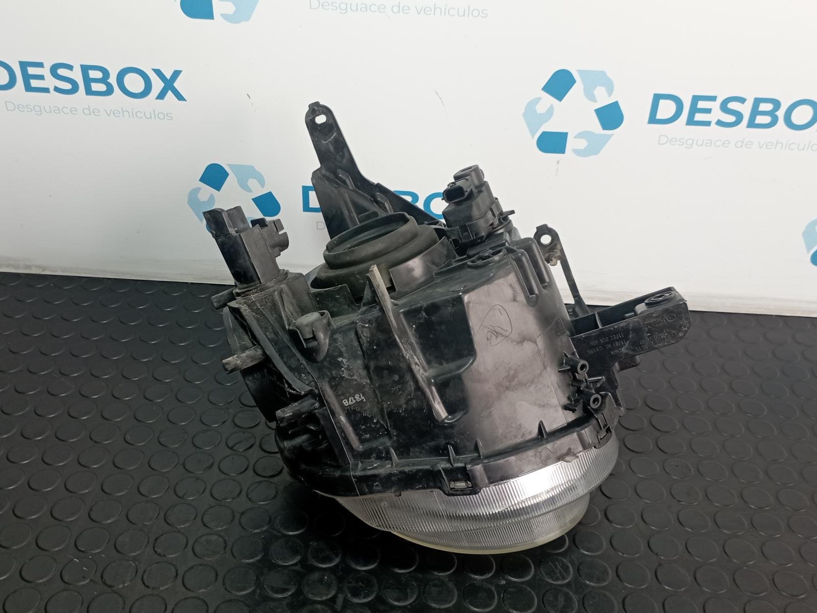 FARO IZQUIERDO NISSAN JUKE (F15) - recambio desguace - vista 2