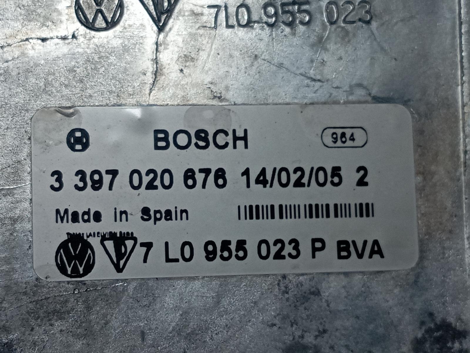 MOTOR LIMPIA DELANTERO VOLKSWAGEN TOUAREG (7LA) - recambio desguace - vista 4