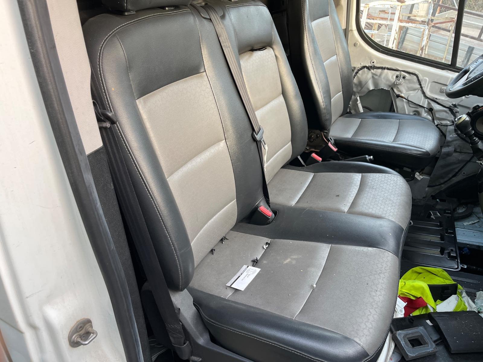 MANDO ELEVALUNAS DELANTERO DERECHO HYUNDAI H 1 - recambio desguace - vista 16