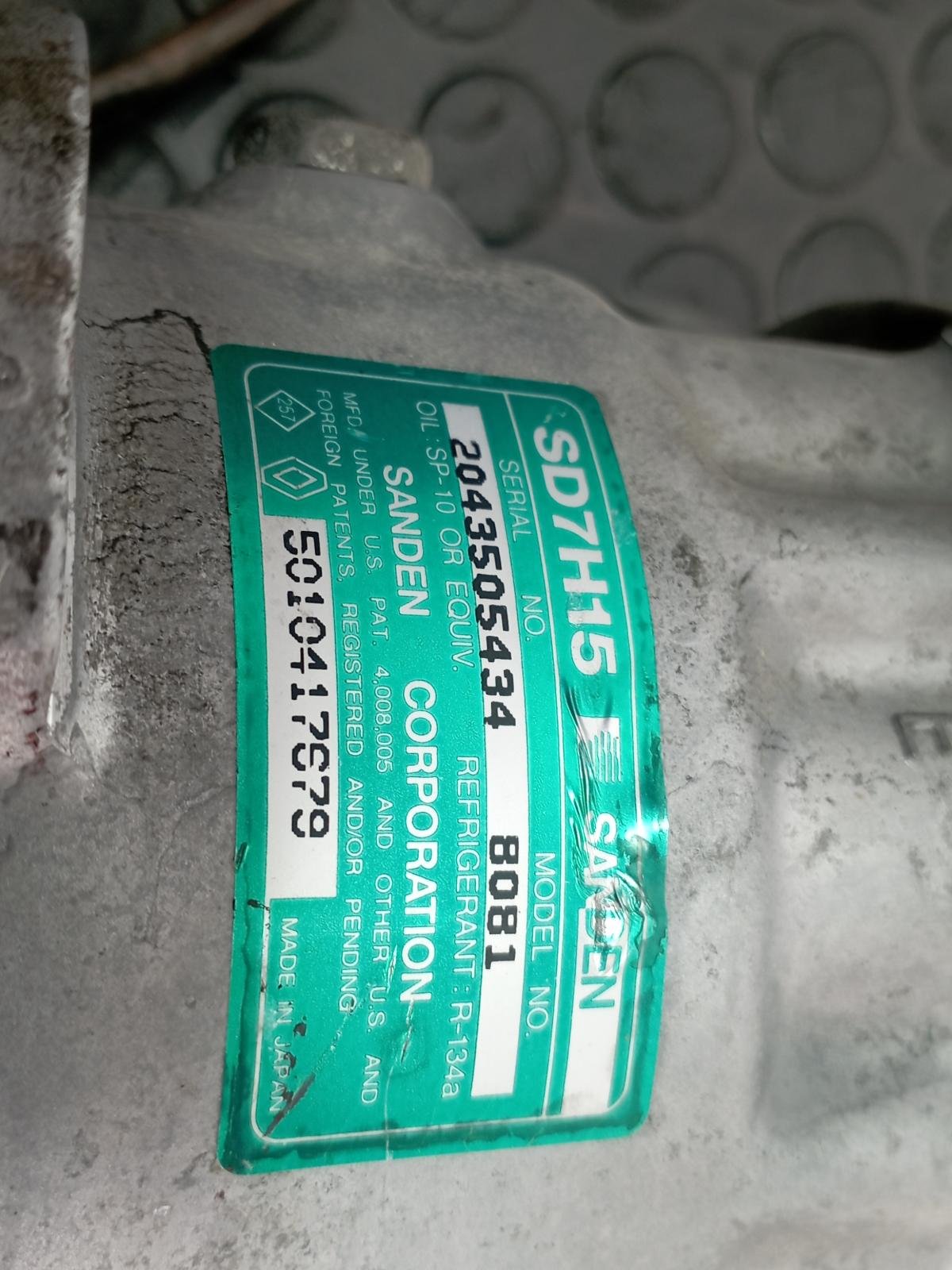 COMPRESOR AIRE ACONDICIONADO RENAULT 42AEA10 - recambio desguace - vista 3