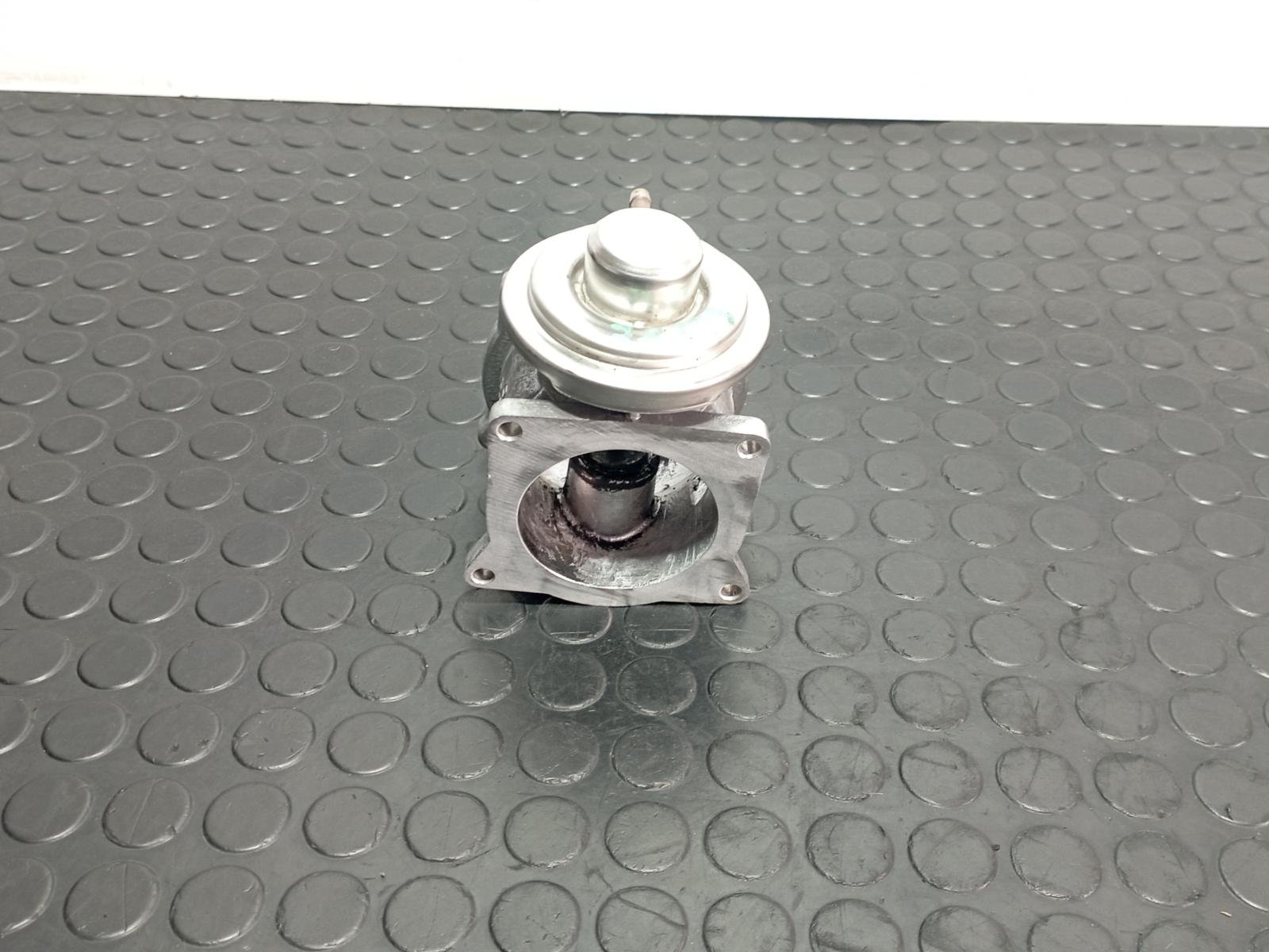 VALVULA EGR VOLKSWAGEN TOUAREG (7LA) - recambio desguace - vista 2