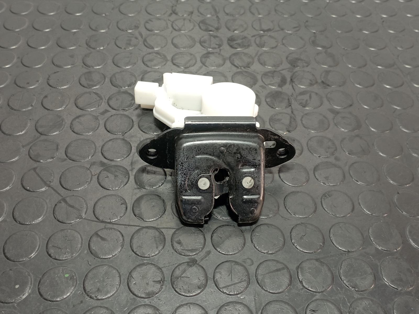 CERRADURA MALETERO / PORTON NISSAN QASHQAI (J11) - recambio desguace - vista 2
