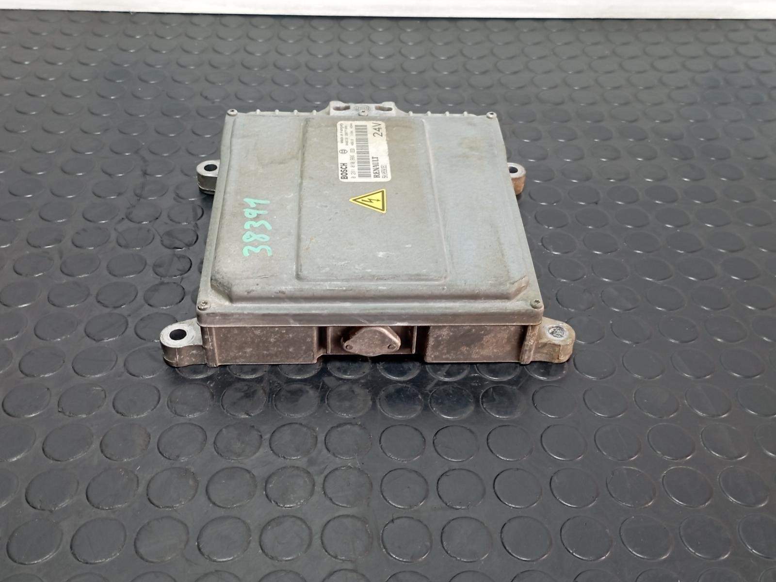 CENTRALITA MOTOR UCE RENAULT 42AEA10 - recambio desguace - vista 4