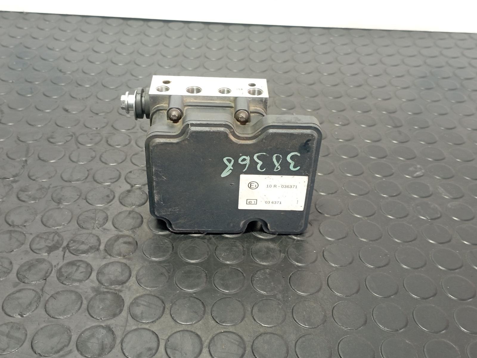 ABS IVECO DAILY VI Caja/Chasis - recambio desguace - vista 5
