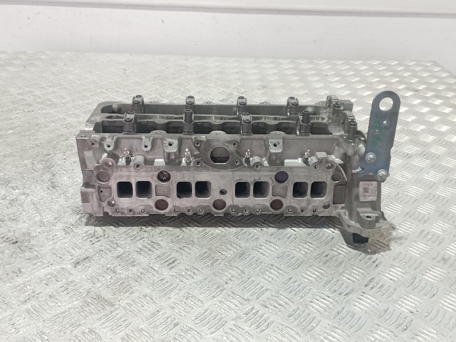 CULATA MERCEDES-BENZ CLASE A (W176) - recambio desguace - vista 3