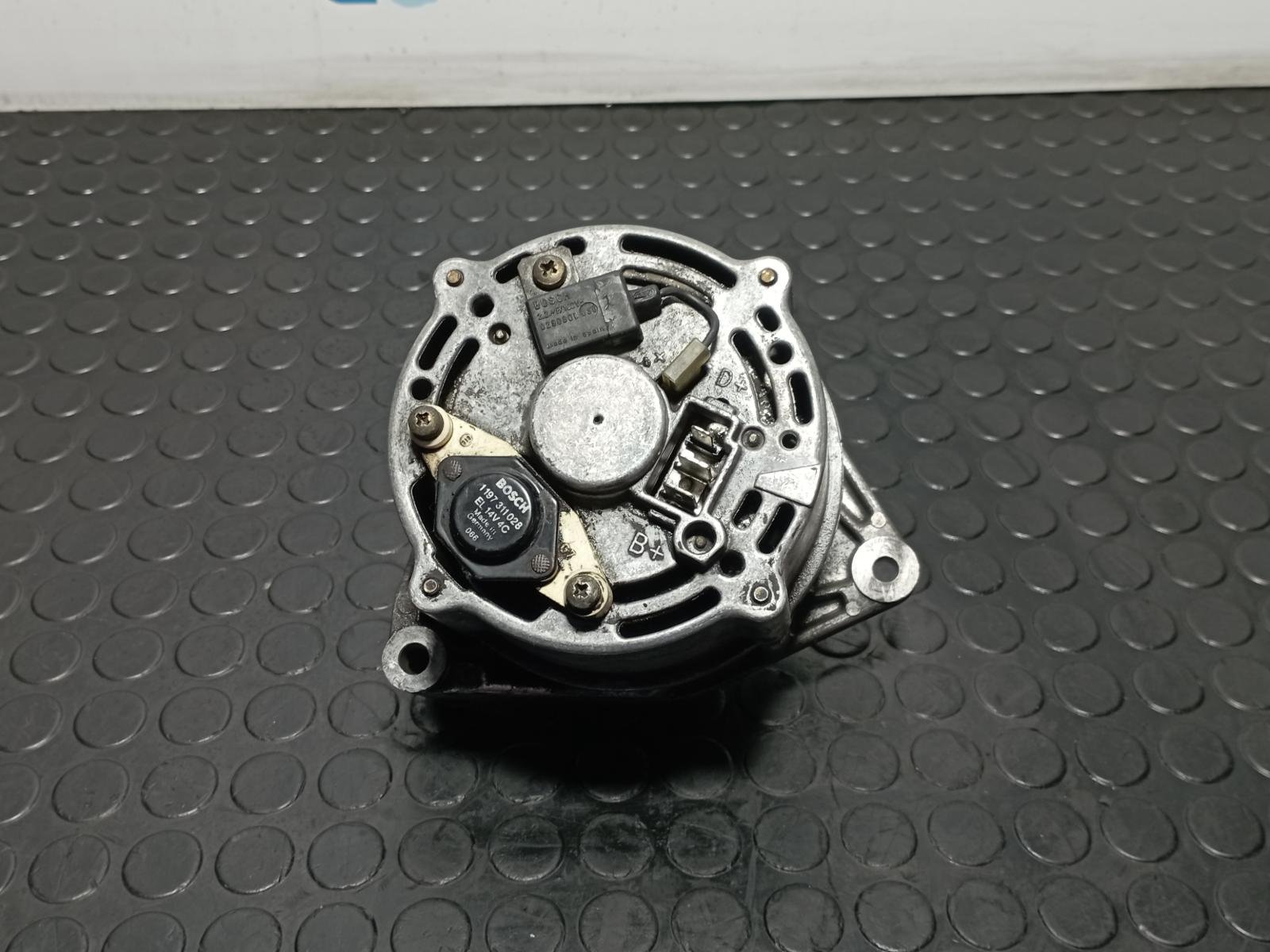 ALTERNADOR ALFA ROMEO 33 BERLINA - recambio desguace - vista 3