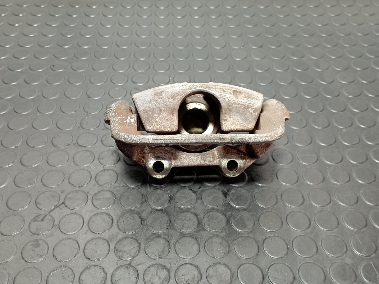 PINZA DE FRENO TRASERA IZQUIERDA SSANGYONG MUSSO - recambio desguace - vista 2