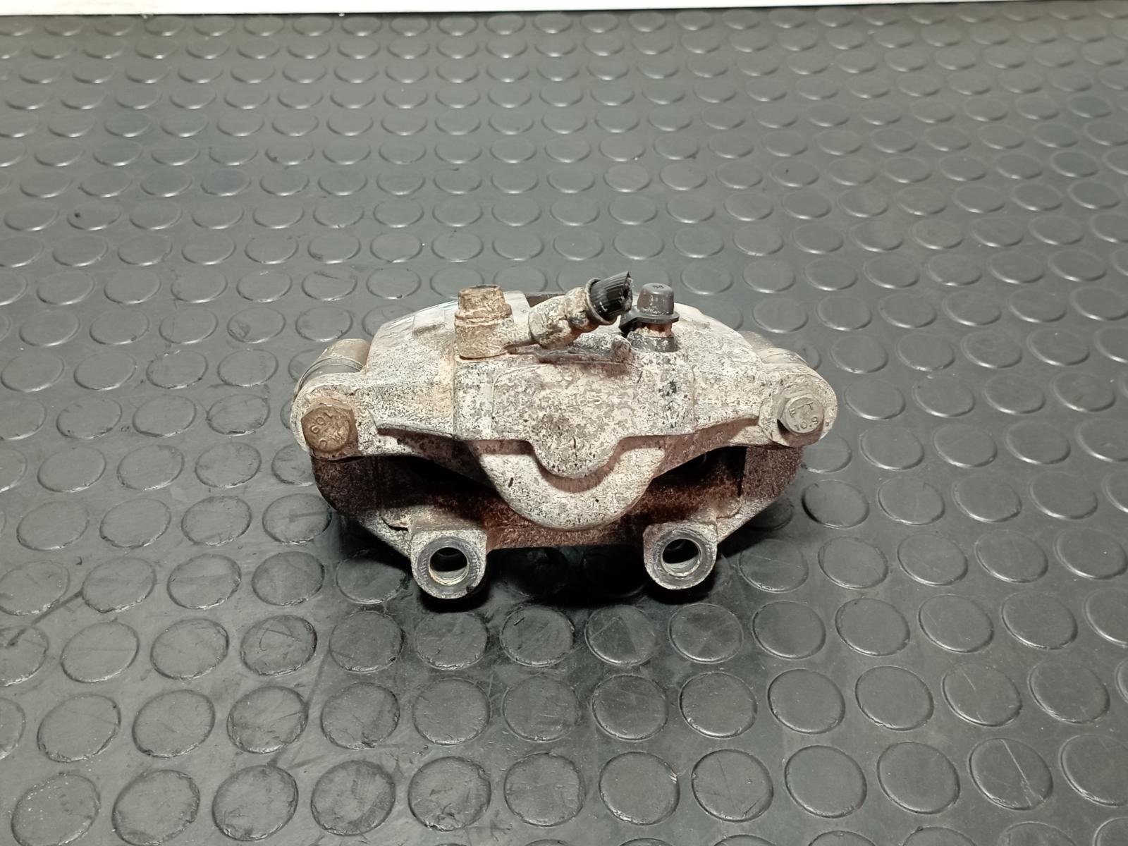 PINZA DE FRENO TRASERA IZQUIERDA SSANGYONG MUSSO - recambio desguace - vista 3