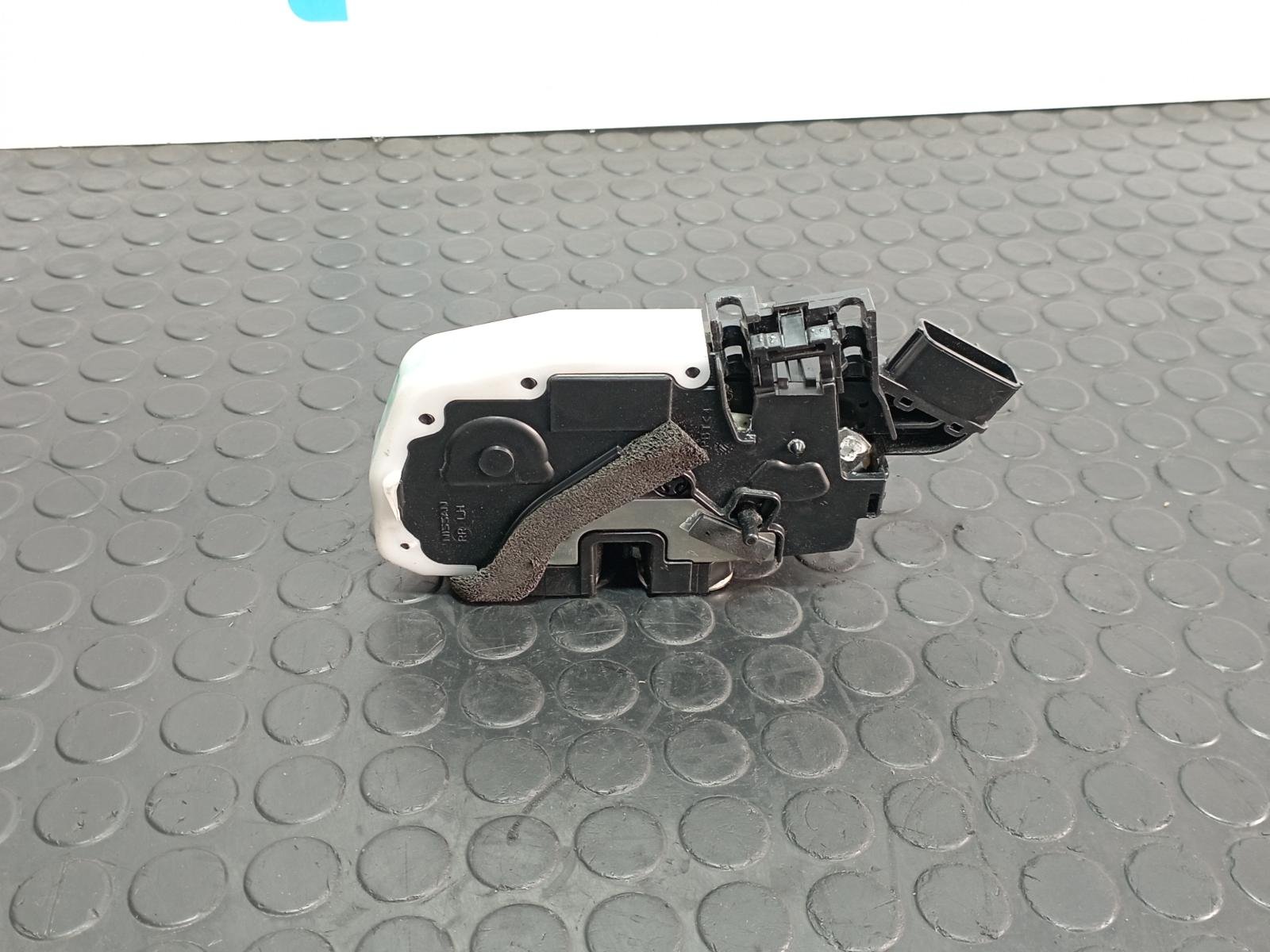 CERRADURA PUERTA TRASERA IZQUIERDA NISSAN JUKE (F15) - recambio desguace - vista 2