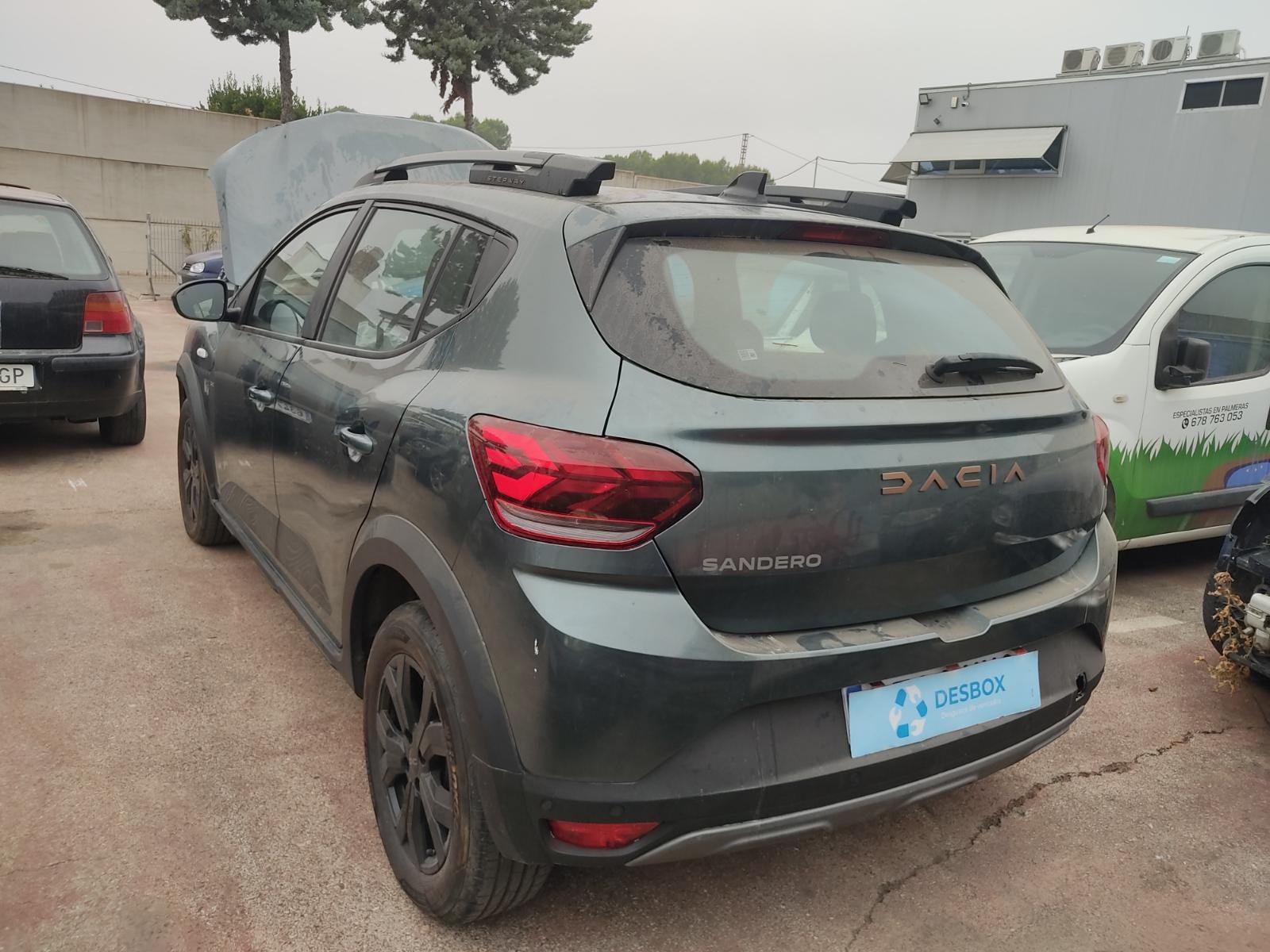 PUERTA TRASERA IZQUIERDA DACIA SANDERO III - recambio desguace - vista 18
