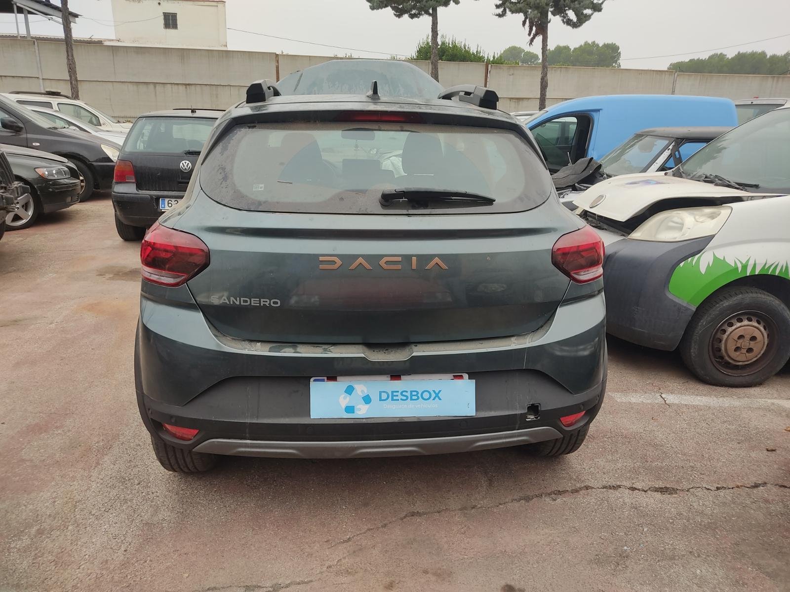 PUERTA TRASERA IZQUIERDA DACIA SANDERO III - recambio desguace - vista 19