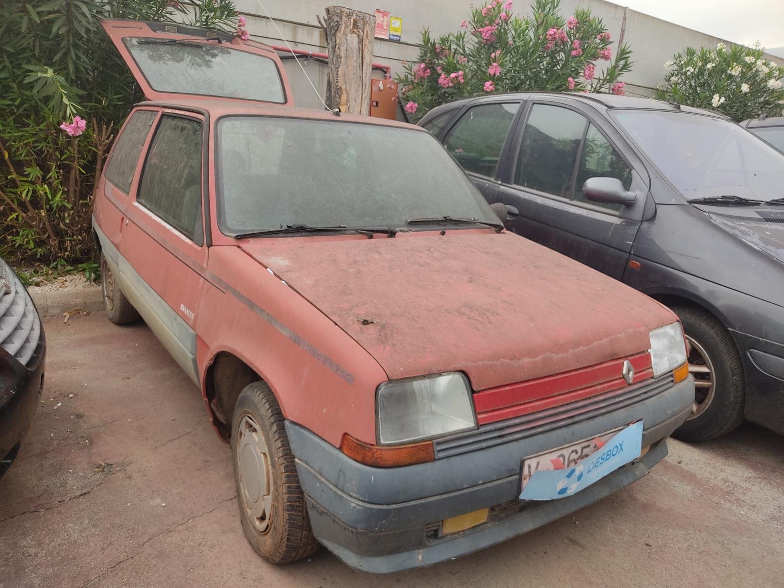 ASIENTO DELANTERO IZQUIERDO