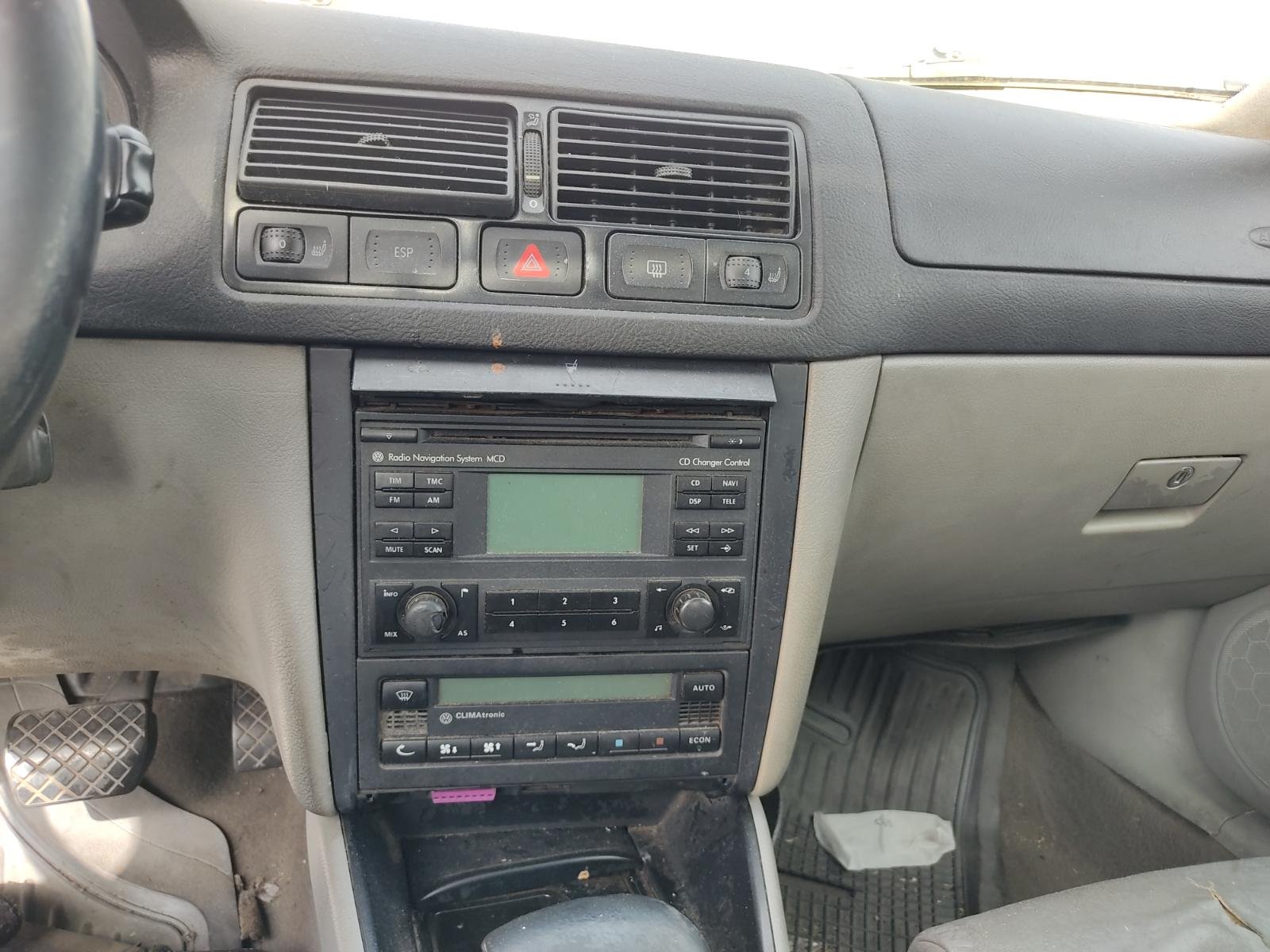 ELEVALUNAS DELANTERO DERECHO VOLKSWAGEN GOLF IV BERLINA (1J1) - recambio desguace - vista 9