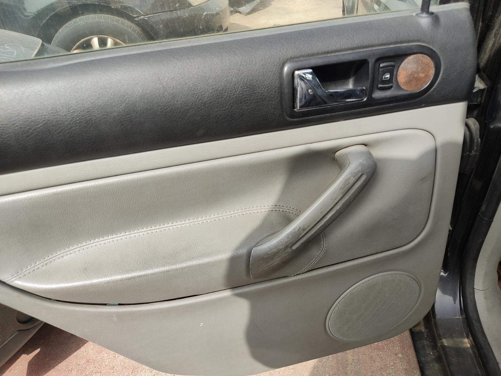 ELEVALUNAS DELANTERO DERECHO VOLKSWAGEN GOLF IV BERLINA (1J1) - recambio desguace - vista 10