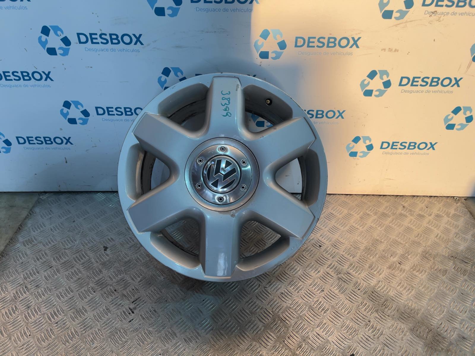 JUEGO LLANTAS VOLKSWAGEN TOUAREG (7LA) - recambio desguace - vista 9