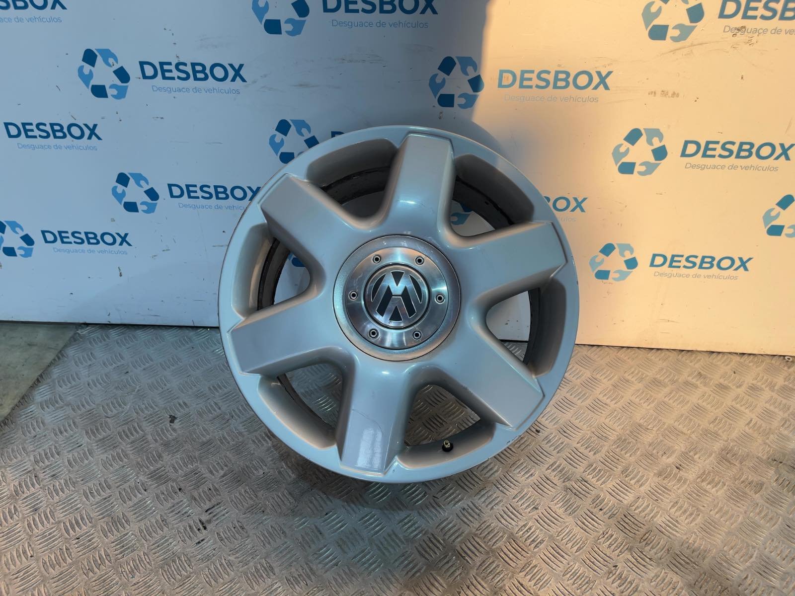 JUEGO LLANTAS VOLKSWAGEN TOUAREG (7LA) - recambio desguace - vista 3