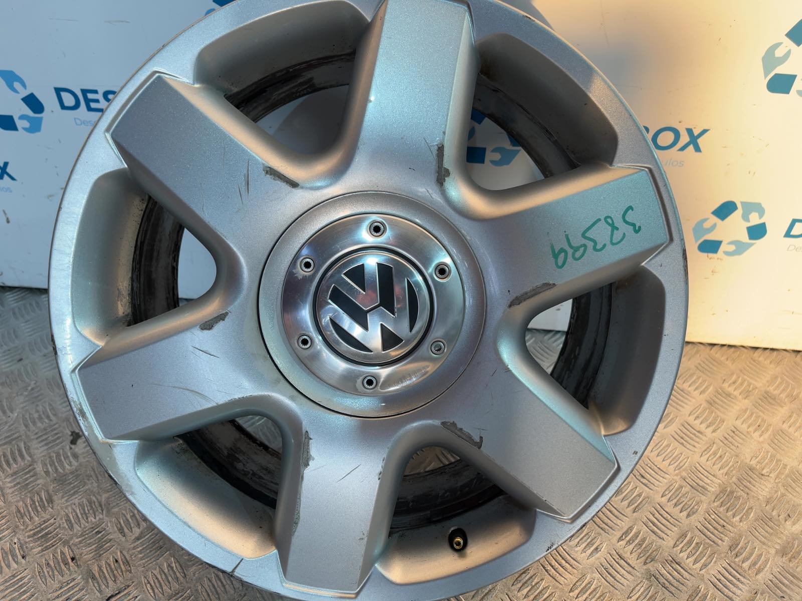 JUEGO LLANTAS VOLKSWAGEN TOUAREG (7LA) - recambio desguace - vista 5