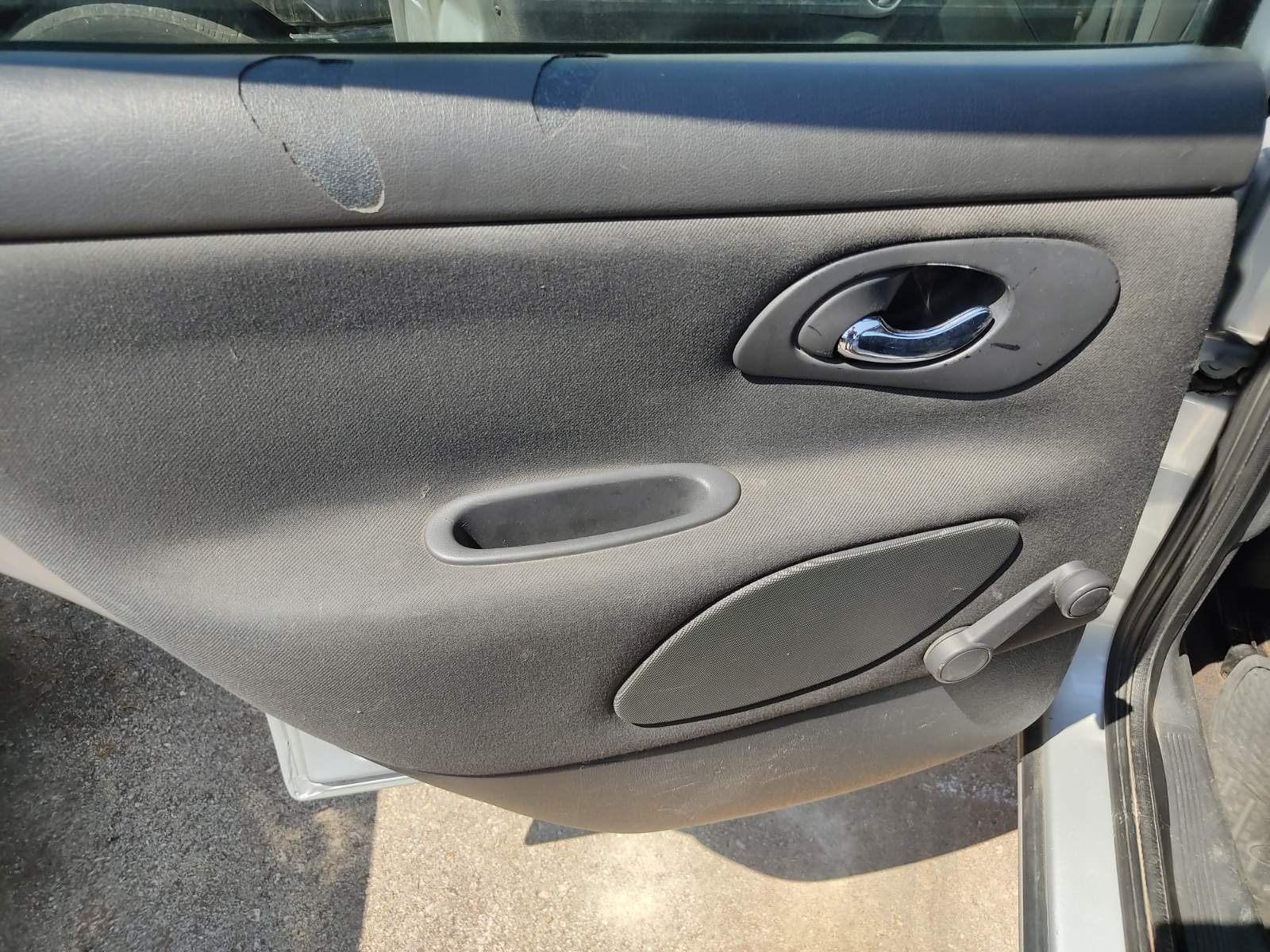 RADIADOR AGUA FORD MONDEO II Sedán - recambio desguace - vista 9