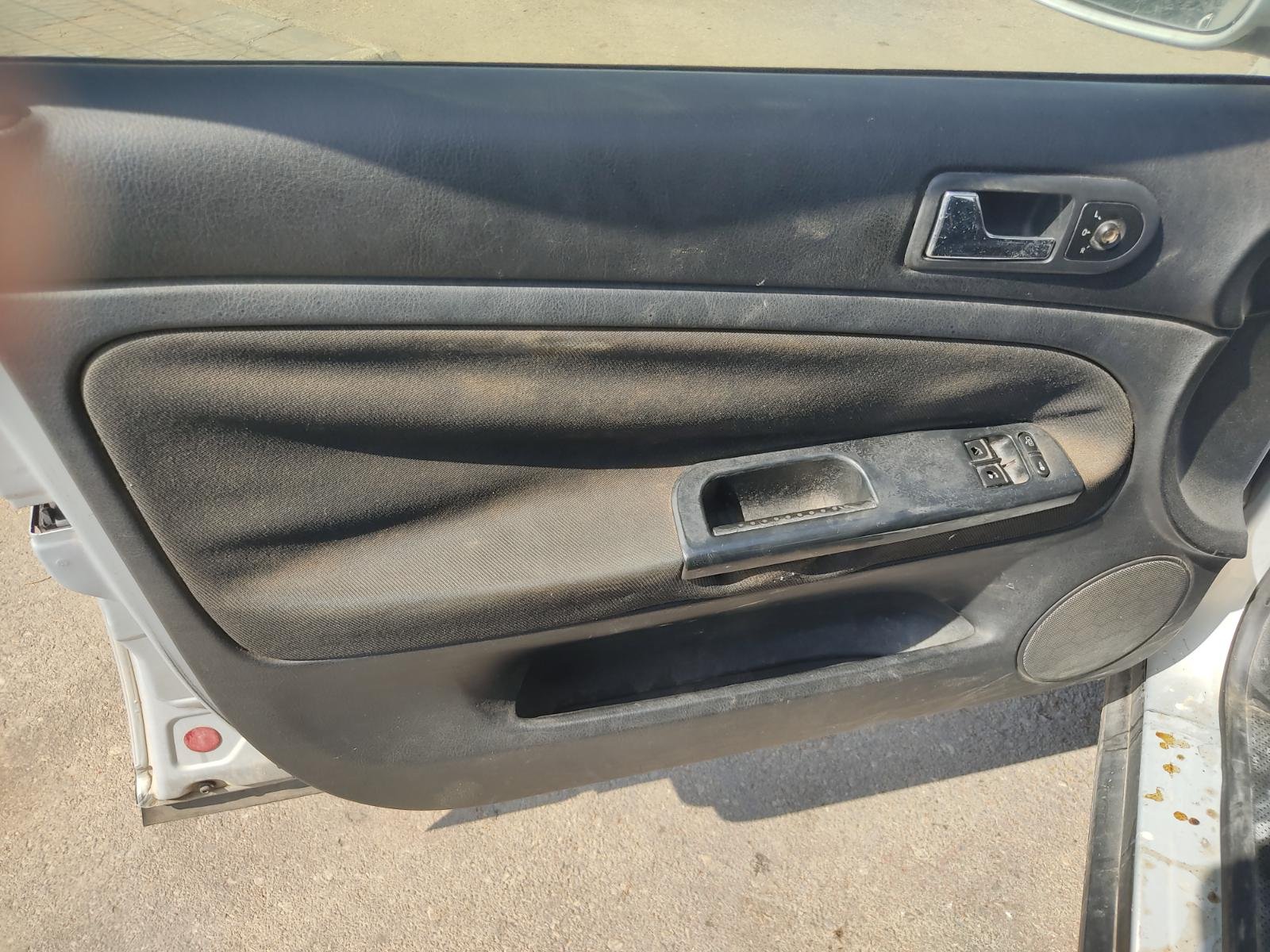 BOMBA DIRECCION VOLKSWAGEN PASSAT (321/23/27/31) - recambio desguace - vista 4