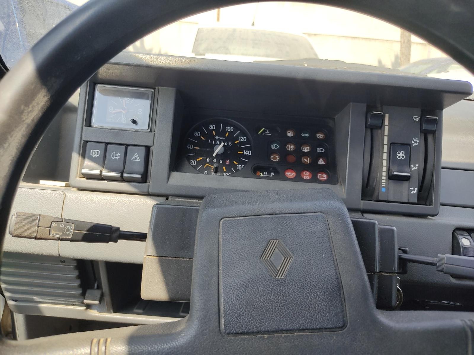TRANSMISION DELANTERA IZQUIERDA RENAULT RAPID Furgoneta/monovolumen - recambio desguace - vista 6