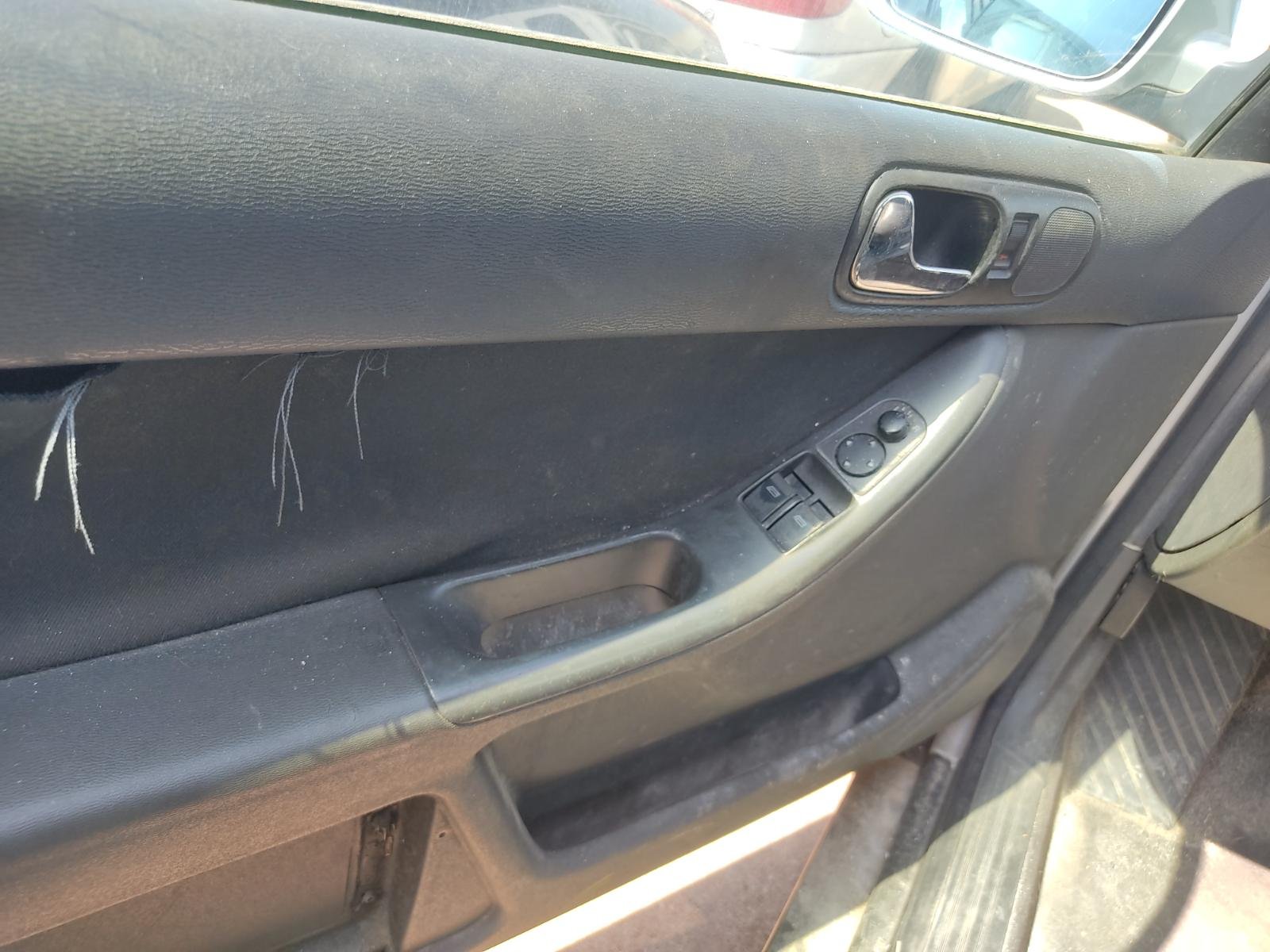 TRANSMISION DELANTERA DERECHA AUDI A3 (8L) - recambio desguace - vista 4
