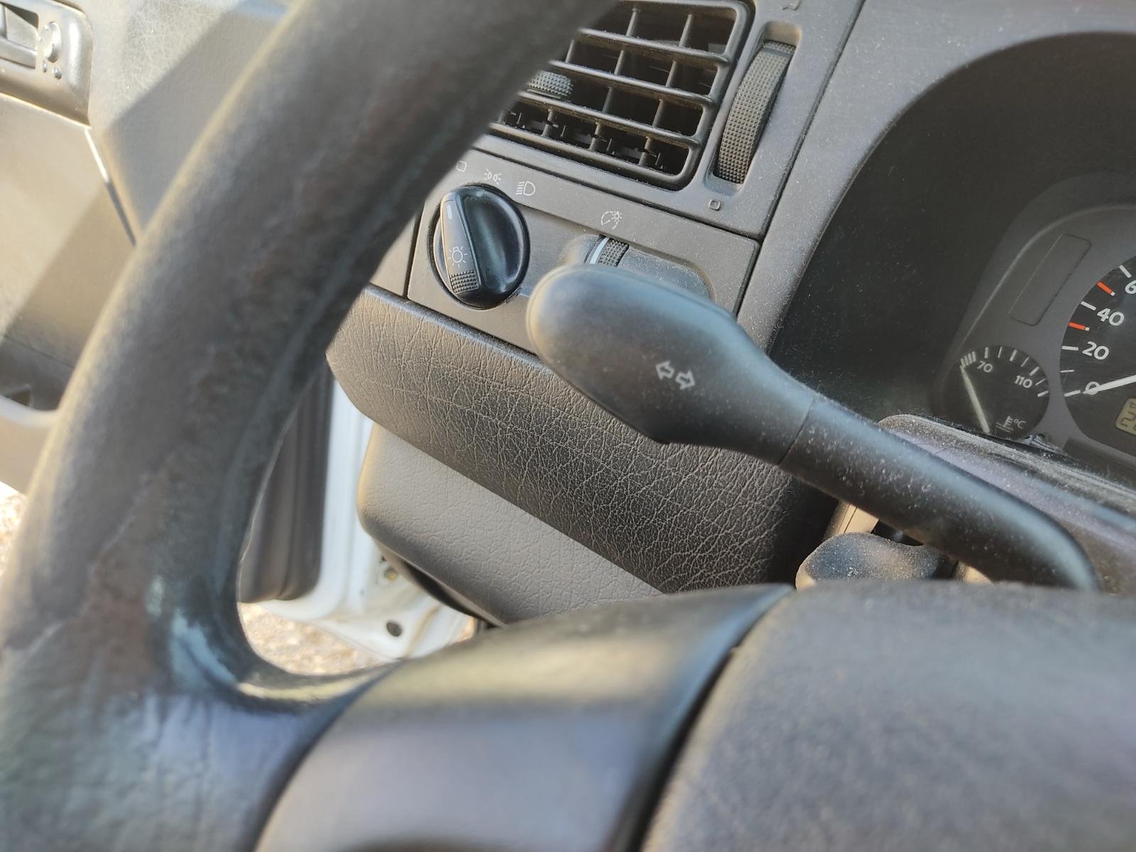 CERRADURA PUERTA TRASERA IZQUIERDA VOLKSWAGEN GOLF III BERLINA (1H1) - recambio desguace - vista 6