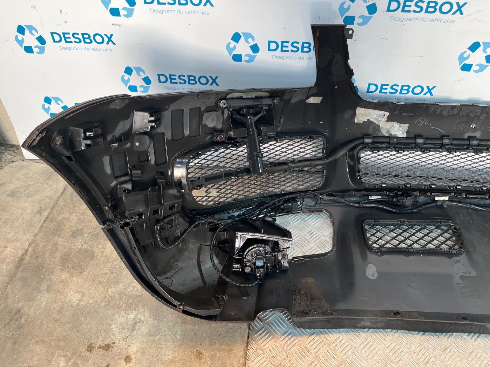 Recambio de PARAGOLPES DELANTERO para VOLKSWAGEN TOUAREG (7LA) 5.0 V10 AYH - NEGRO 8