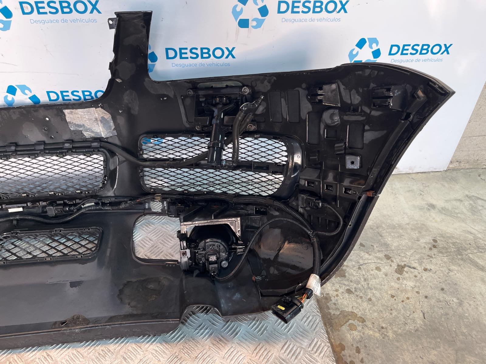 Recambio de PARAGOLPES DELANTERO para VOLKSWAGEN TOUAREG (7LA) 5.0 V10 AYH - NEGRO 9
