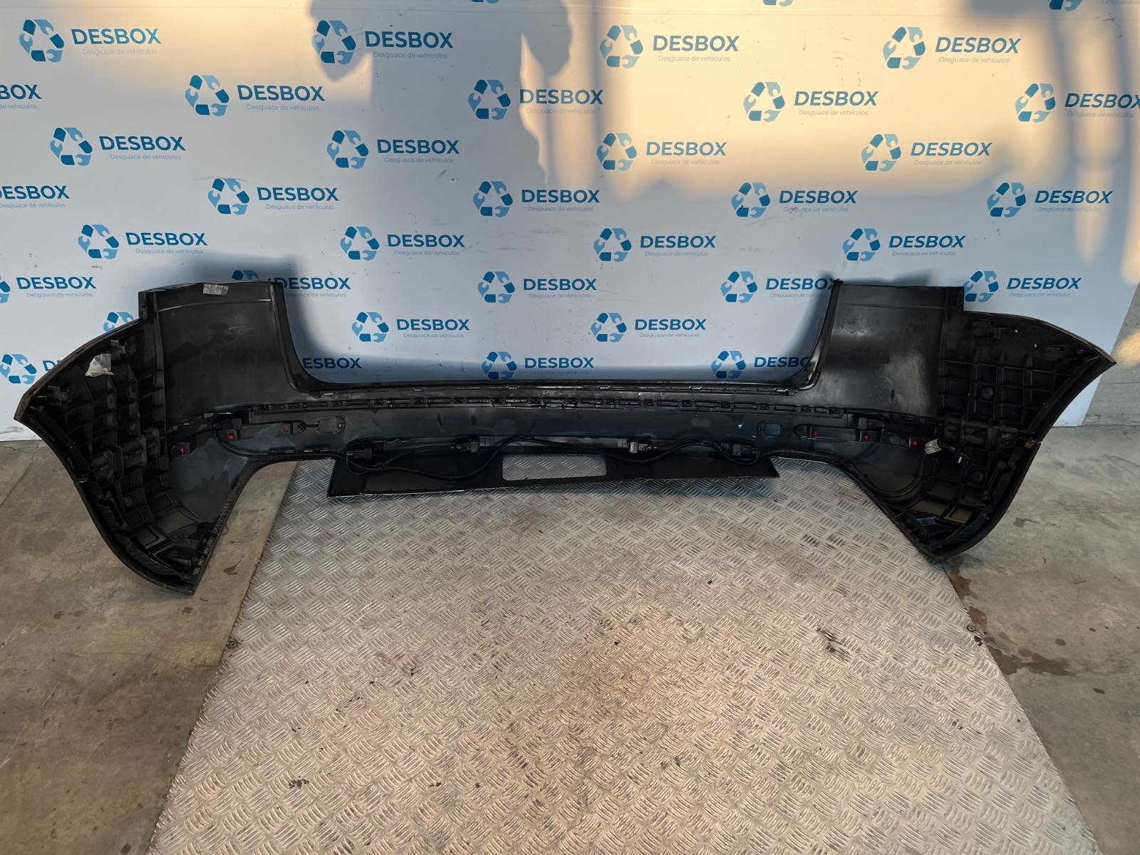 Recambio de PARAGOLPES TRASERO para VOLKSWAGEN TOUAREG (7LA) 5.0 V10 AYH - NEGRO 5