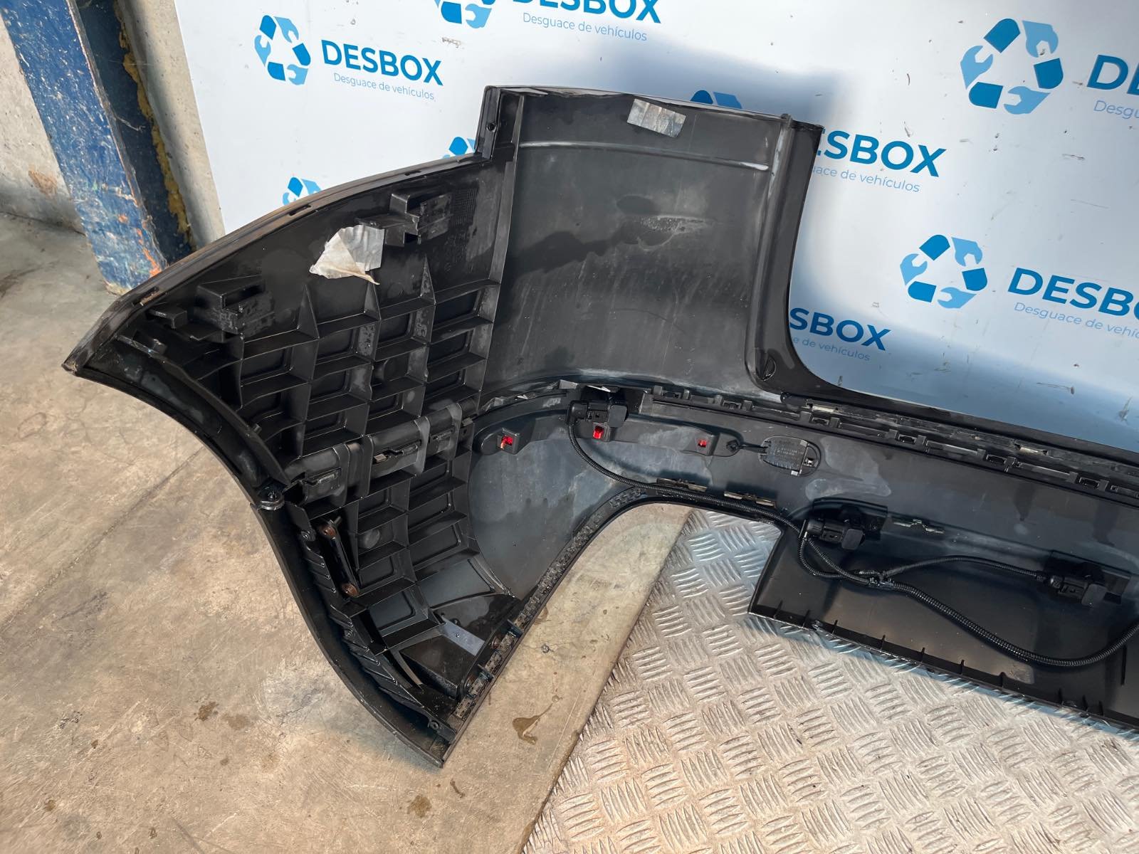 Recambio de PARAGOLPES TRASERO para VOLKSWAGEN TOUAREG (7LA) 5.0 V10 AYH - NEGRO 6
