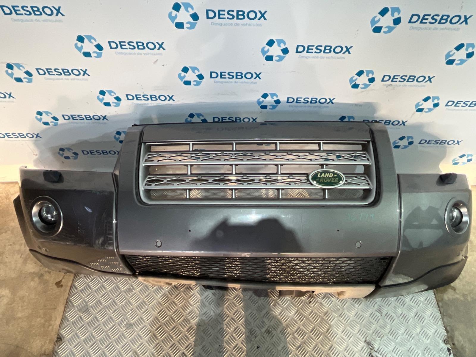 PARAGOLPES DELANTERO LAND ROVER FREELANDER (LR2) - recambio desguace