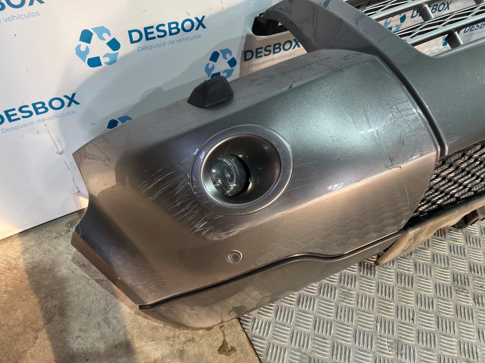 Recambio de PARAGOLPES DELANTERO para LAND ROVER FREELANDER (LR2) 2.2 D 224DT - GRIS 2