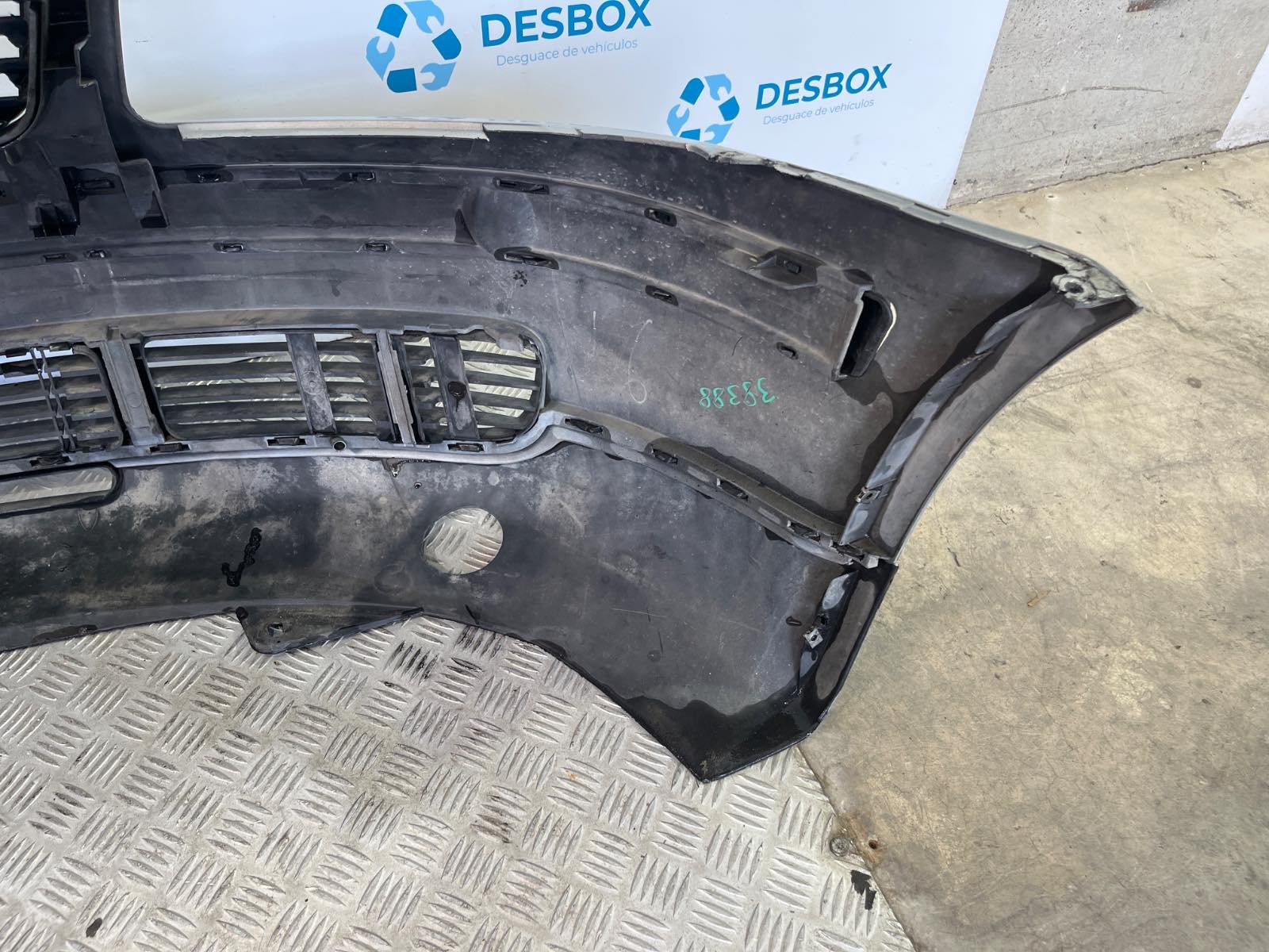 Recambio de PARAGOLPES DELANTERO para VOLKSWAGEN PASSAT BERLINA (3B2) 1.9 TDI AFN - GRIS 8