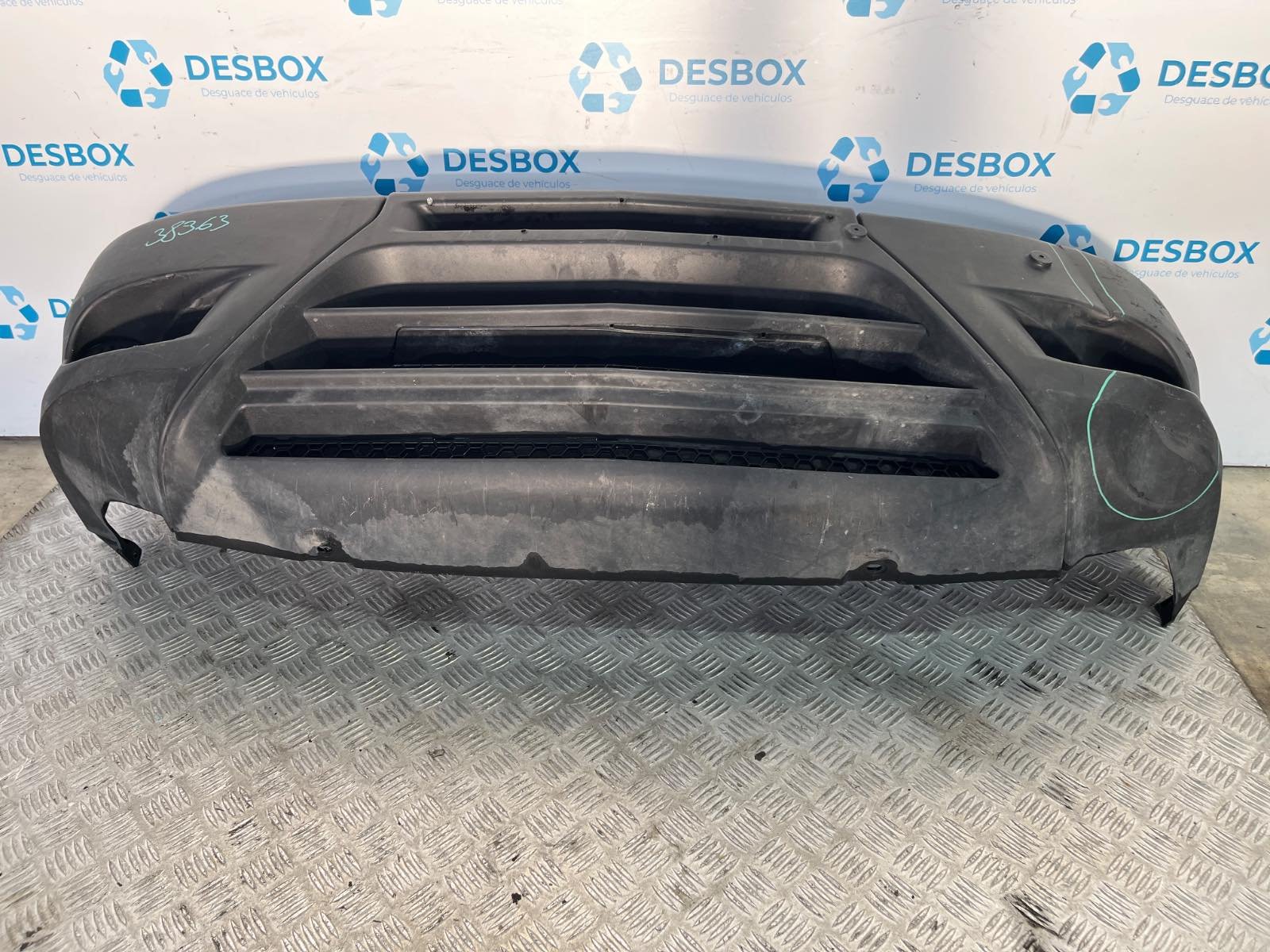 PARAGOLPES DELANTERO PIAGGIO (VESPA) PORTER Caja/Chasis - recambio desguace - vista 4
