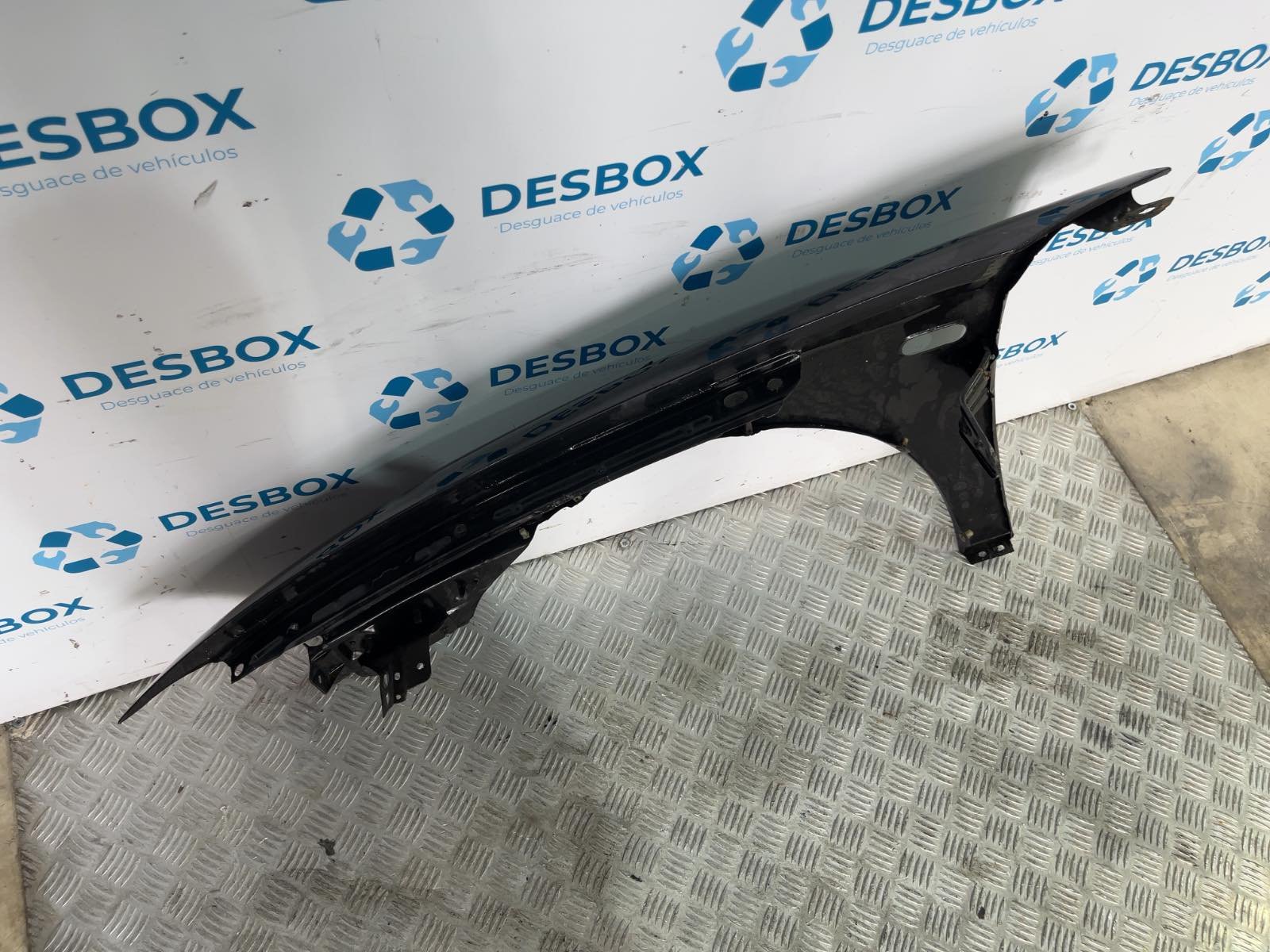 ALETA DELANTERA DERECHA SEAT IBIZA (6L1) - recambio desguace - vista 2