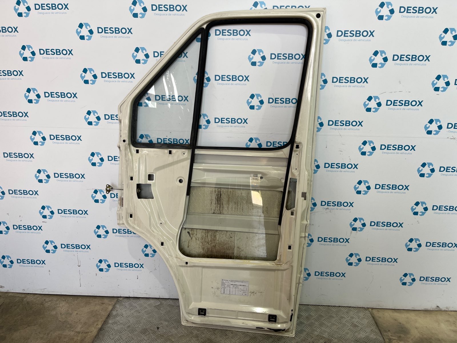 PUERTA DELANTERA DERECHA VOLKSWAGEN LT CAJA CERRADA / COMBI (MOD. 1997) - recambio desguace - vista 5