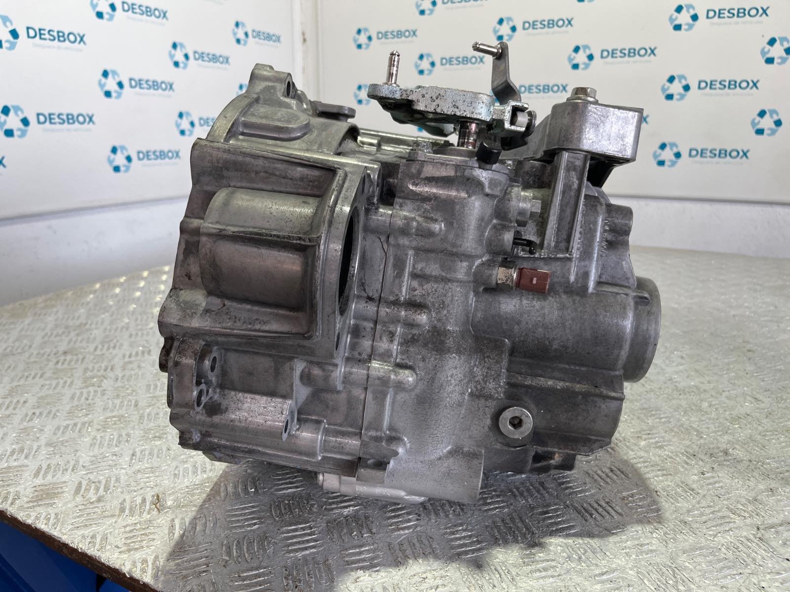 CAJA CAMBIOS VOLKSWAGEN PASSAT VARIANT (3C5) - recambio desguace - vista 4