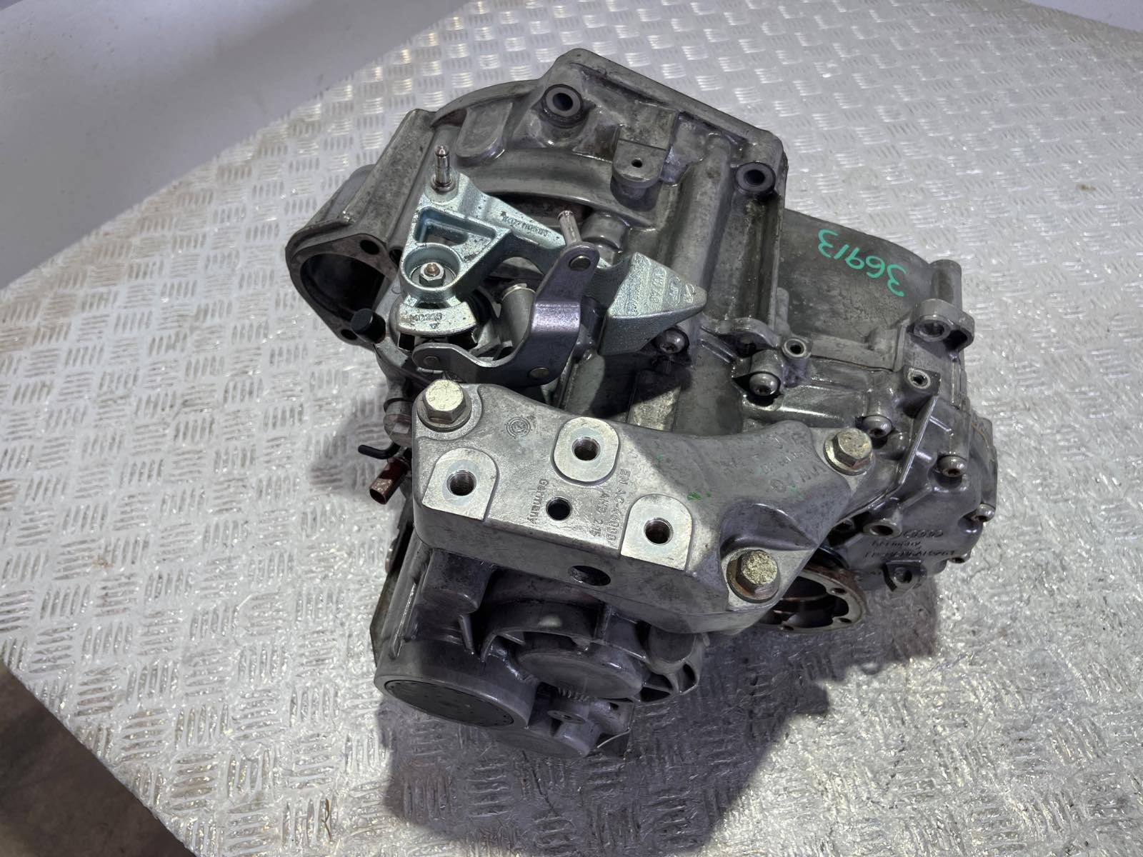 CAJA CAMBIOS VOLKSWAGEN PASSAT VARIANT (3C5) - recambio desguace - vista 5