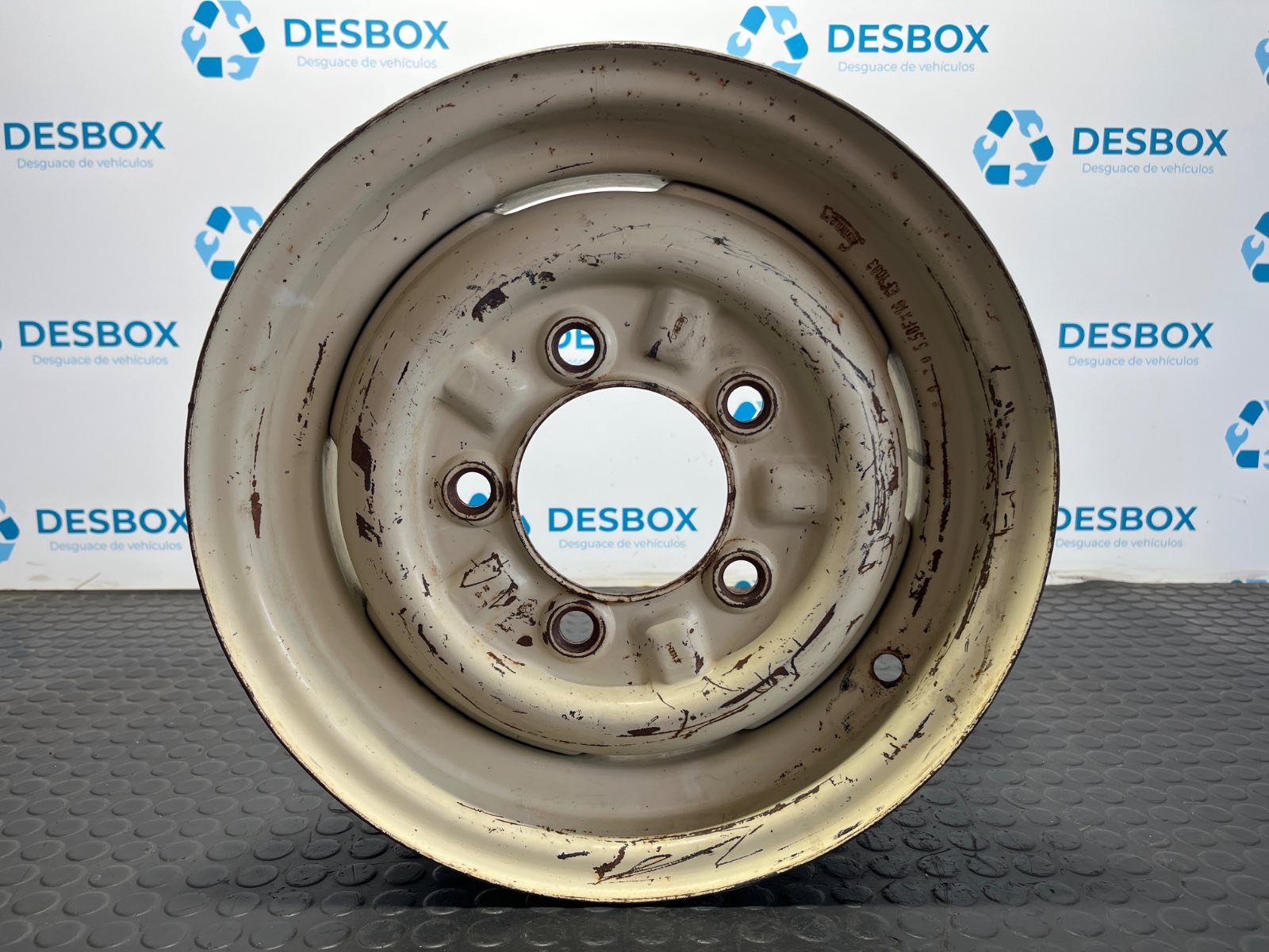 Recambio de LLANTA para LAND ROVER SANTANA 2.5D referencia OEM IAM EF1093 -