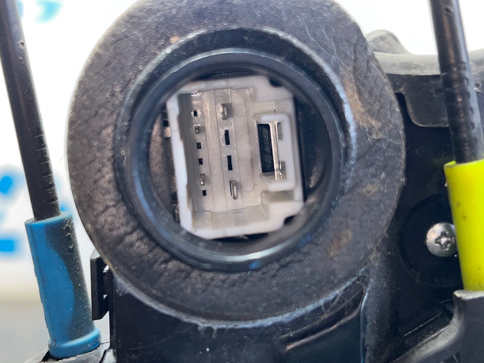 Recambio de CERRADURA PUERTA TRASERA DERECHA para TOYOTA AURIS 1.8 HYBRID 2ZR referencia OEM IAM A084219 - BLANCO 4