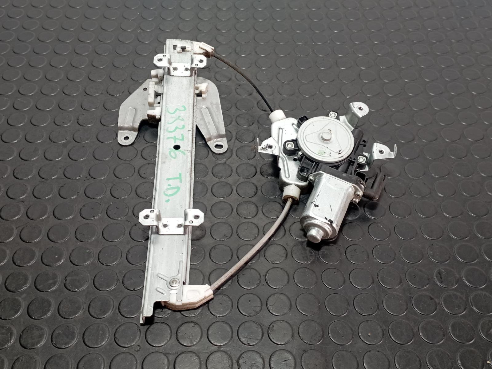 Recambio de ELEVALUNAS TRASERO DERECHO para NISSAN MURANO (Z50) * VQ35DE referencia OEM IAM 82720CA000 - AZUL
