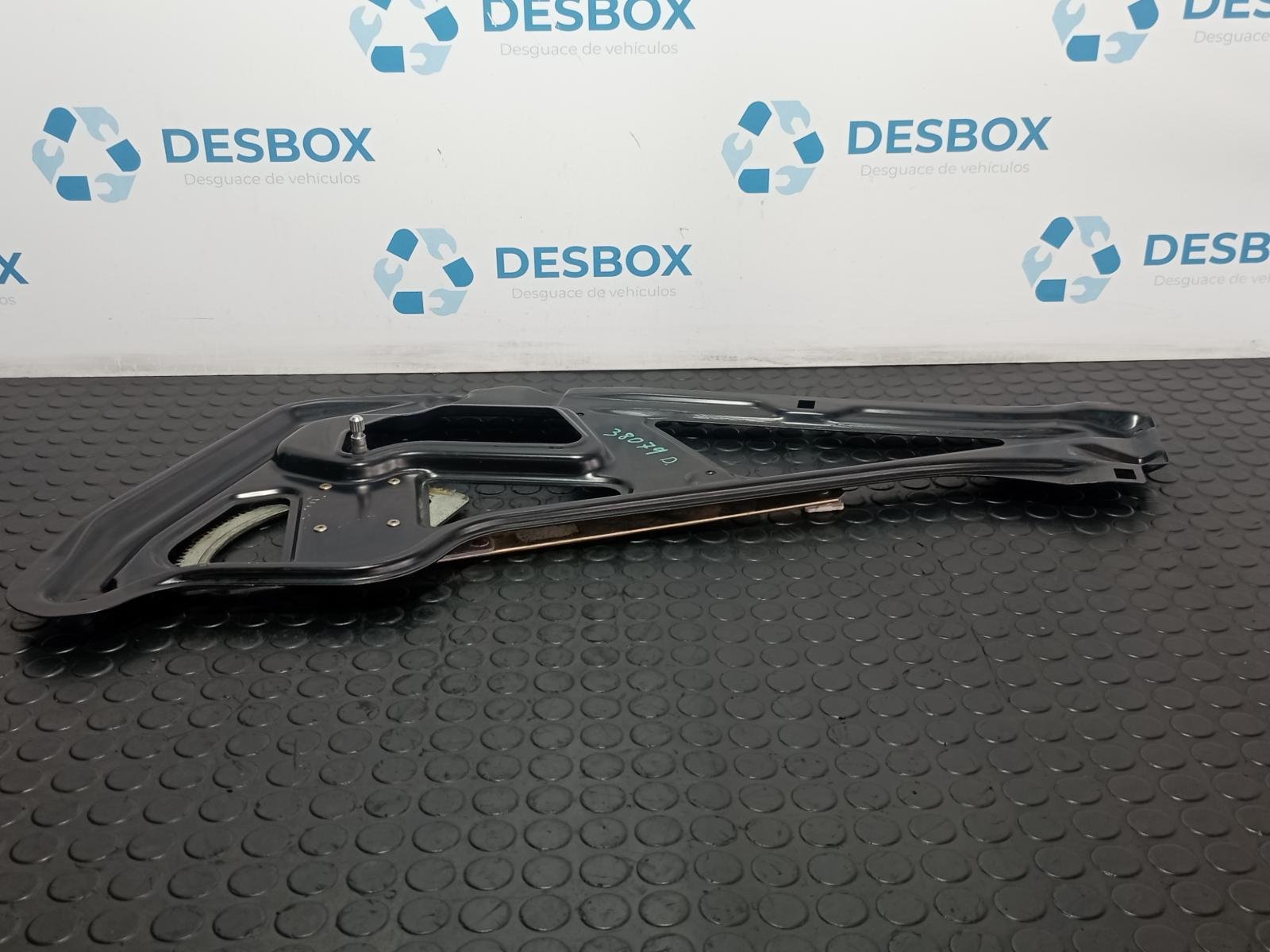 Recambio de ELEVALUNAS DELANTERO DERECHO para VOLKSWAGEN LT CAJA CERRADA / COMBI (MOD. 1997) FURGON 2.8 TDI ATA referencia OEM IAM 2D0837502 - BLANCO