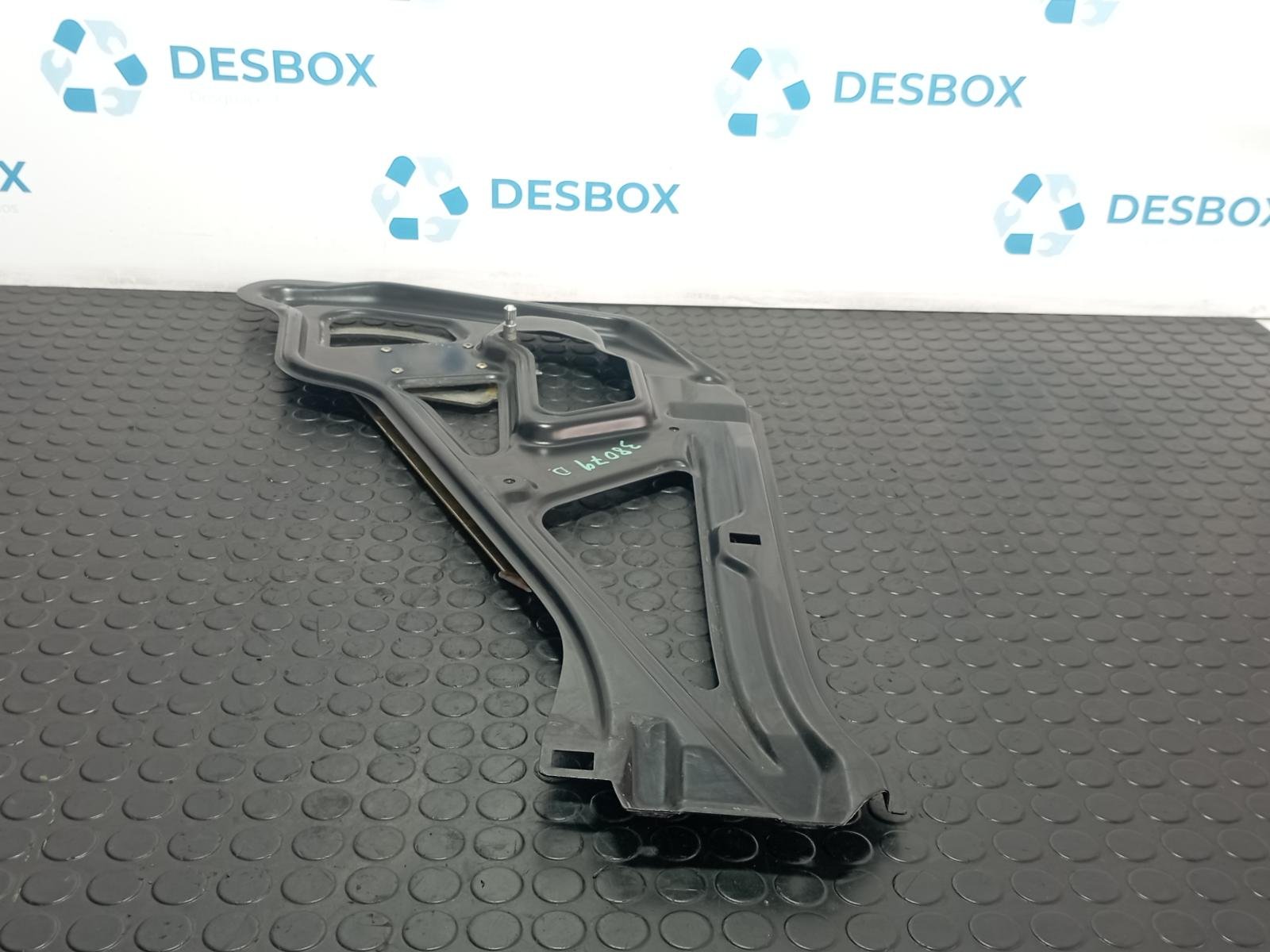Recambio de ELEVALUNAS DELANTERO DERECHO para VOLKSWAGEN LT CAJA CERRADA / COMBI (MOD. 1997) FURGON 2.8 TDI ATA referencia OEM IAM 2D0837502 - BLANCO 3